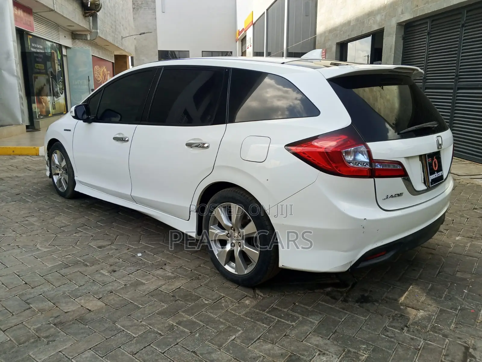 Honda Jade 2015 White