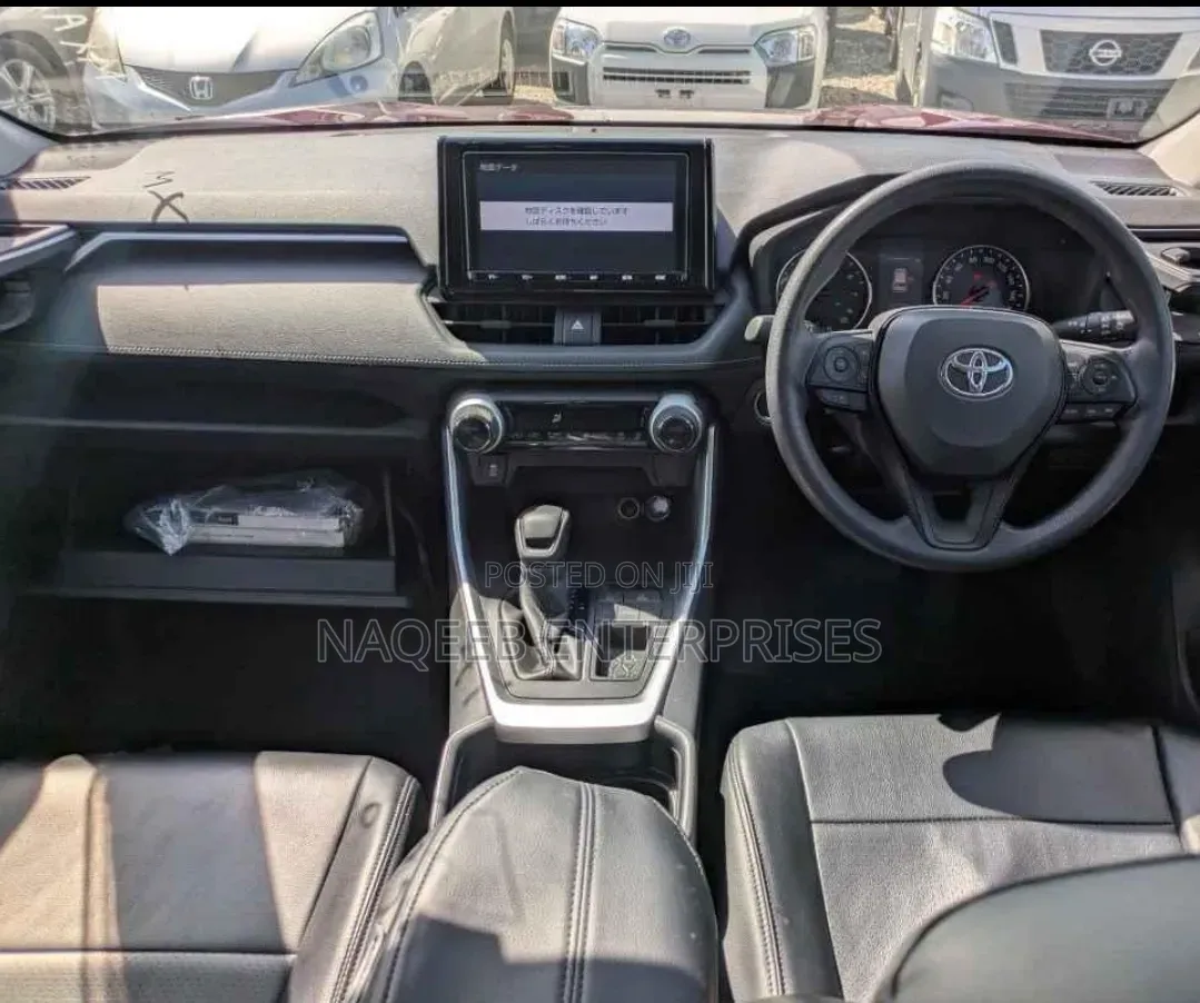 Toyota RAV4 2019 Maroon