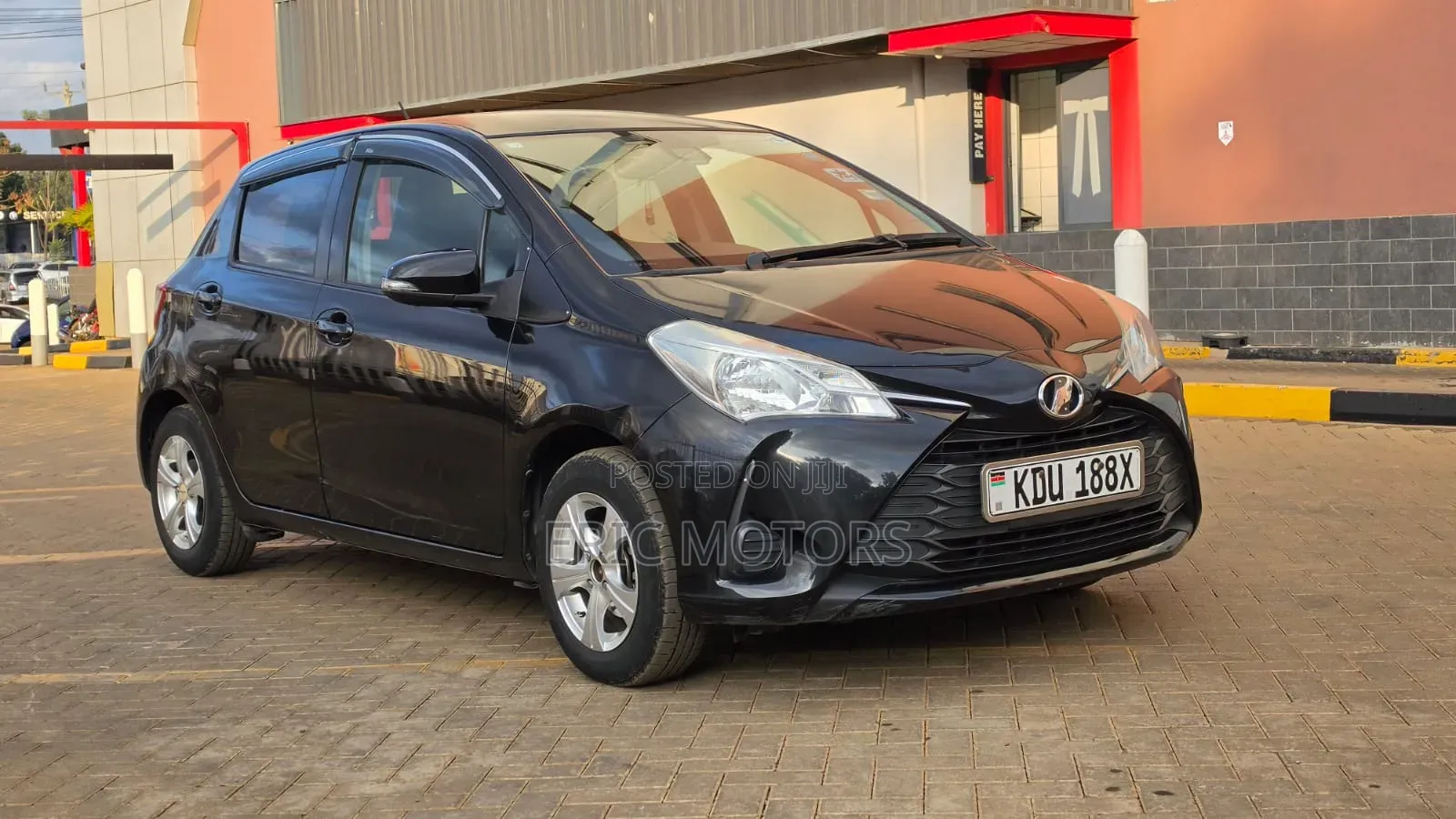 Toyota Vitz 2018 Black