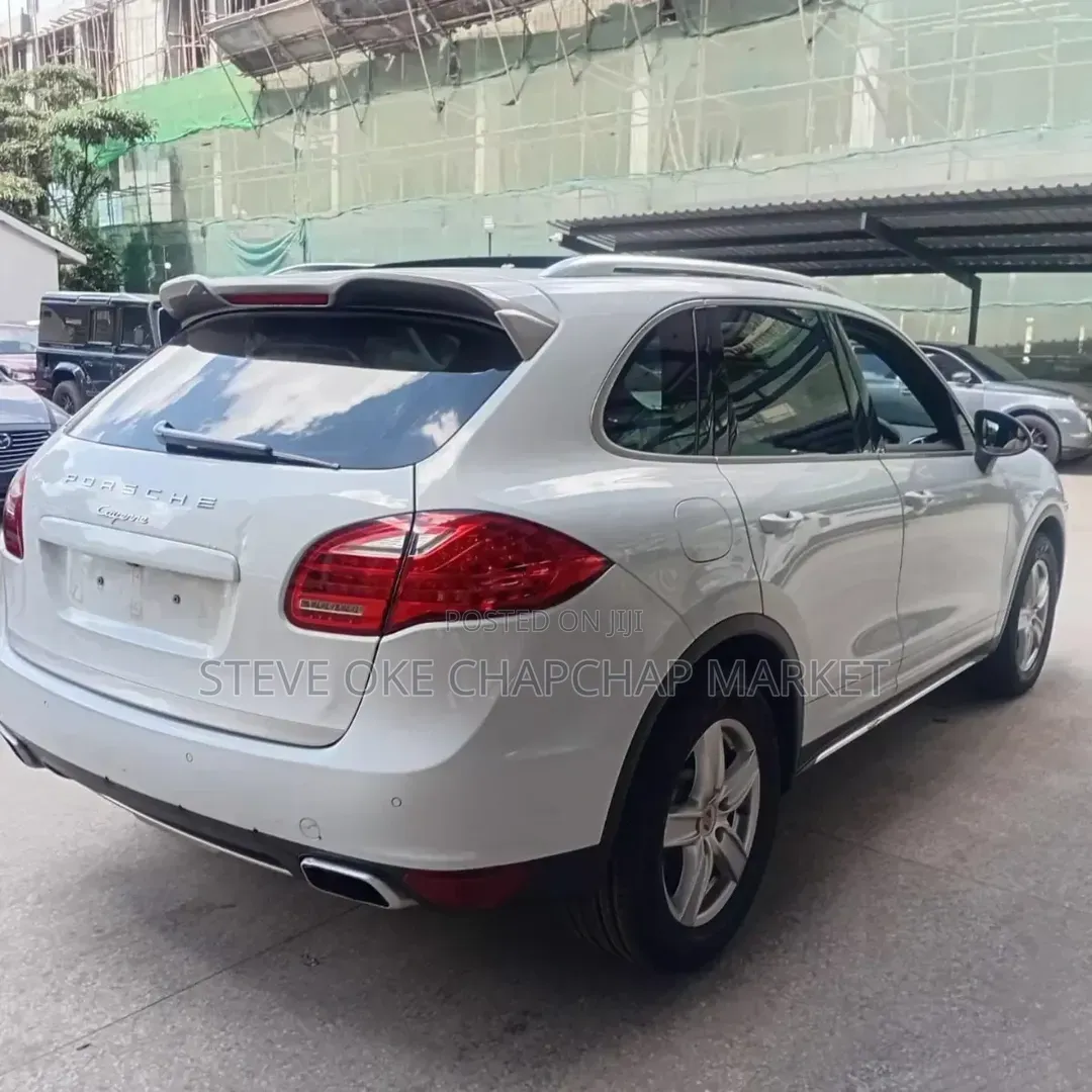 Porsche Cayenne 4dr SUV AWD (3.6L 6cyl 6M) 2014 White