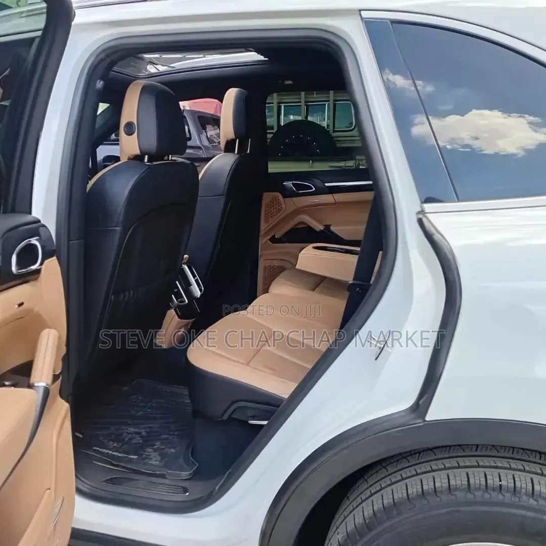 Porsche Cayenne 4dr SUV AWD (3.6L 6cyl 6M) 2014 White