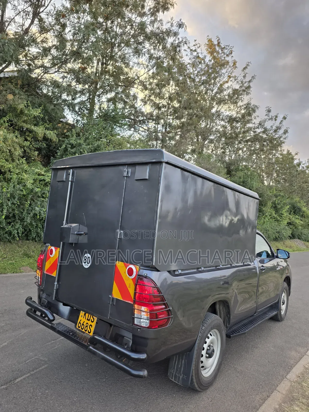Toyota Hilux 2025 Gray
