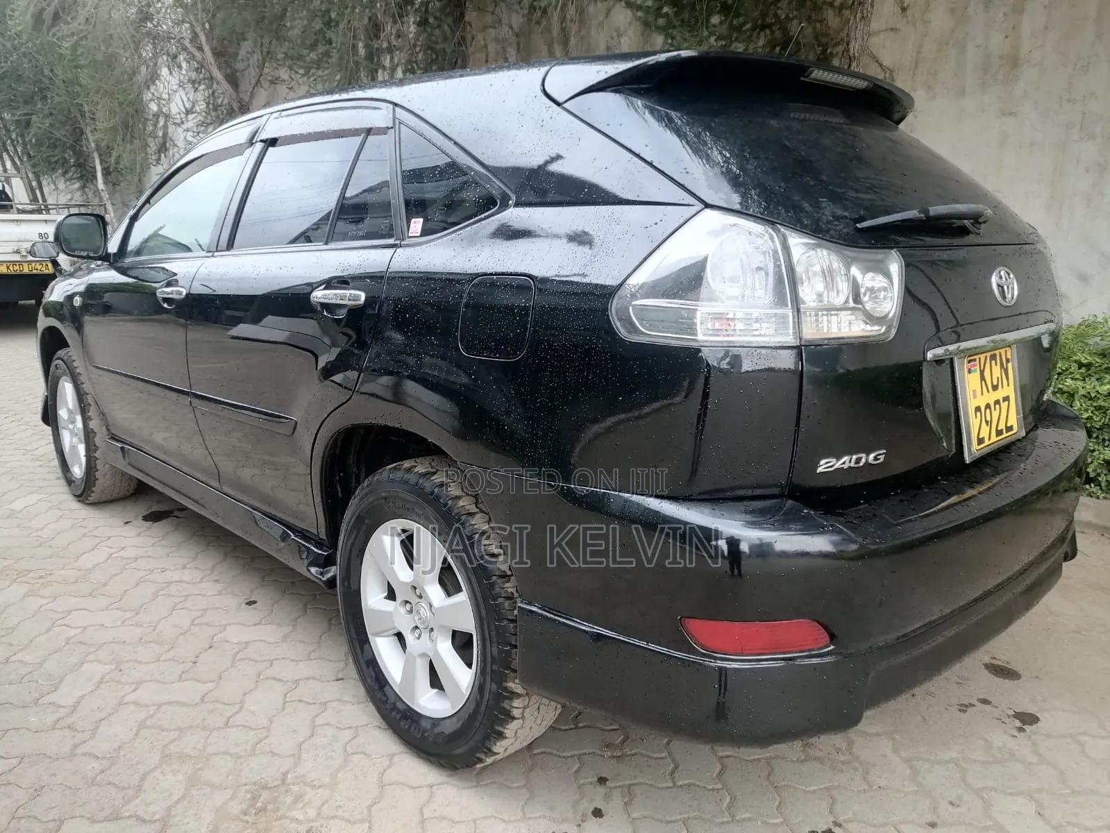 Toyota Harrier 2.4 2010 Black