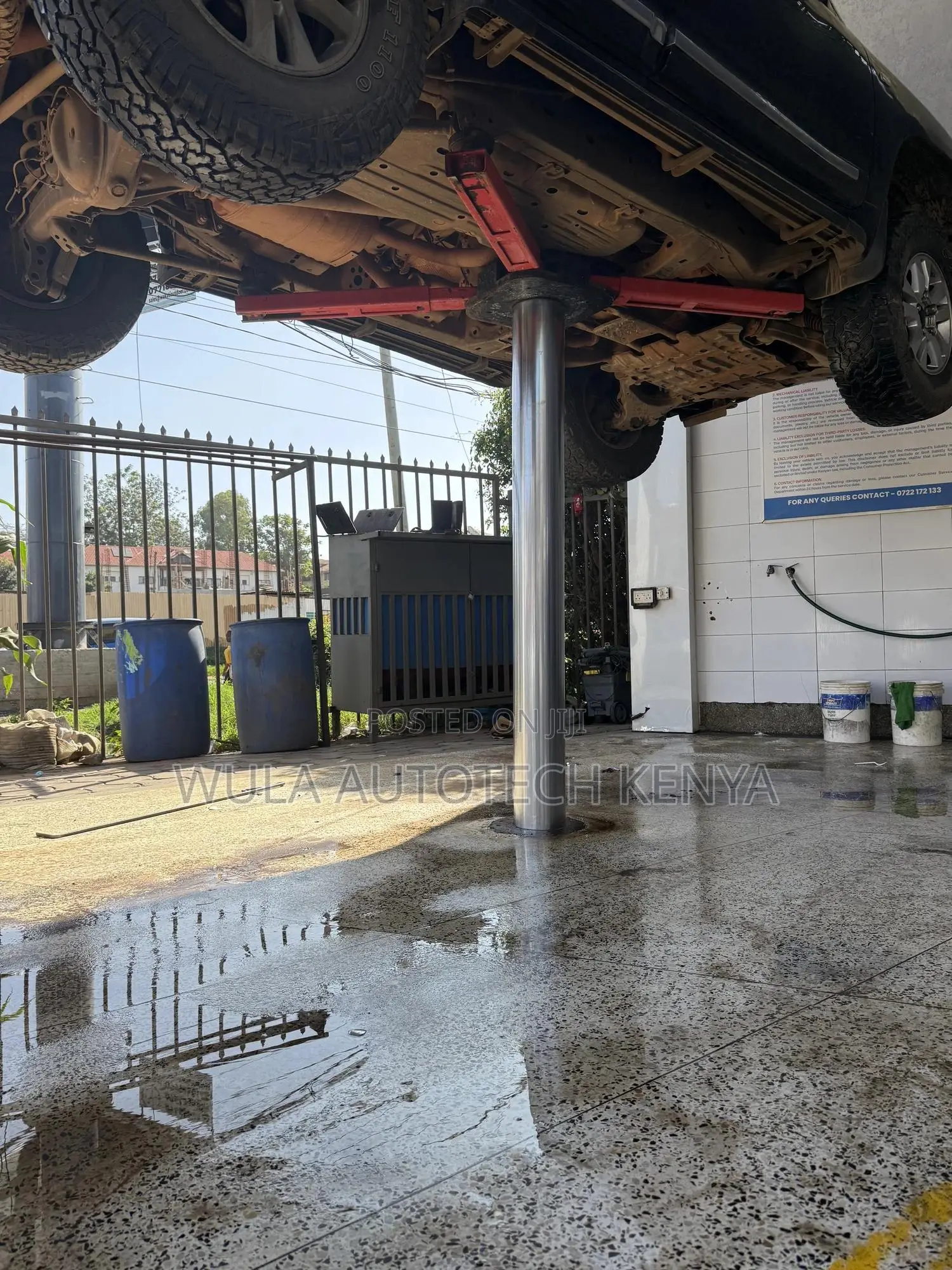 Heavy Duty Single Column Lift Machine For Car Wash