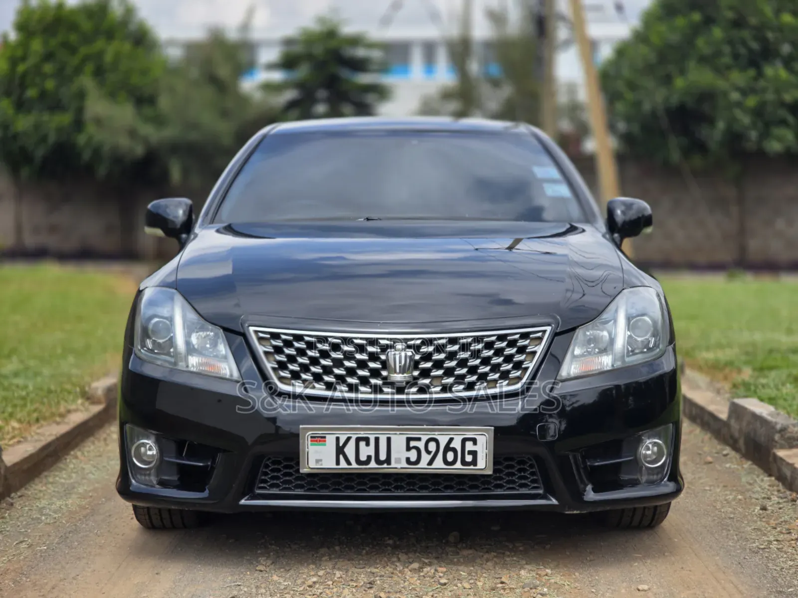Toyota Crown 2012 Black