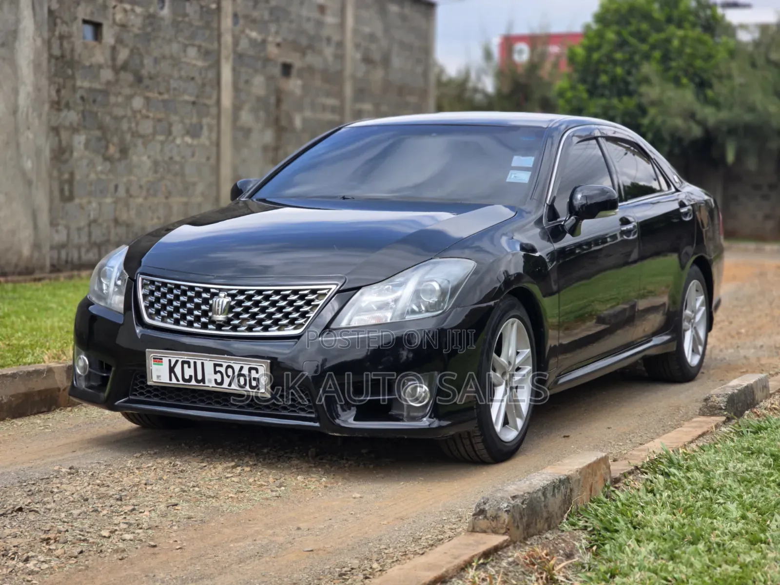 Toyota Crown 2012 Black