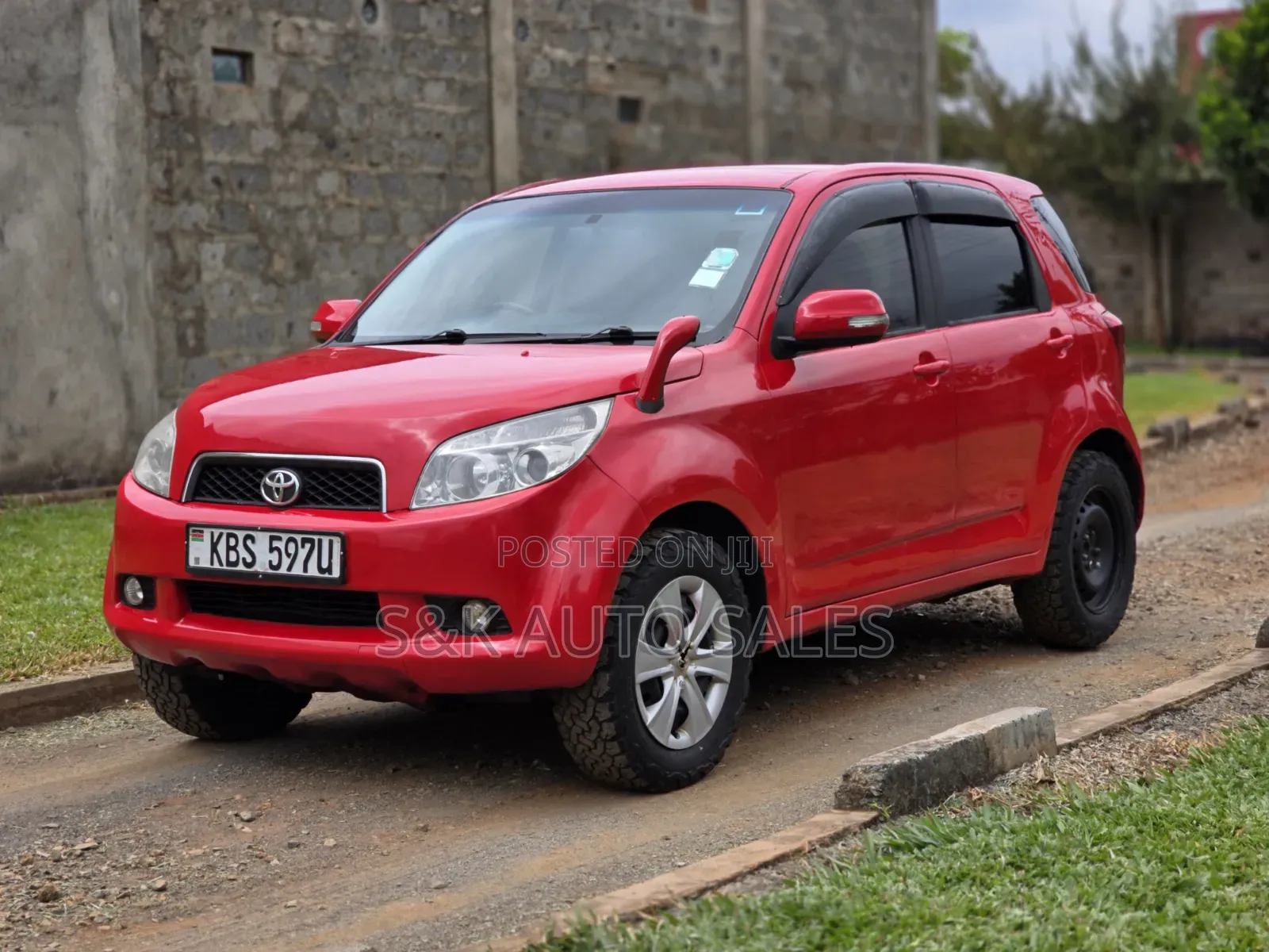 Toyota Rush 2007 Red