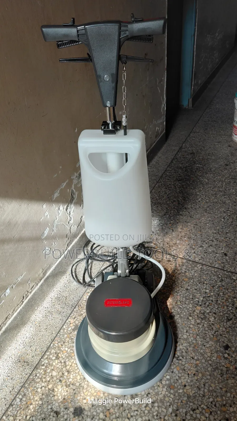 Astramilano Am005 Floor Scrubber With 1100w Motor and 2 Brushes