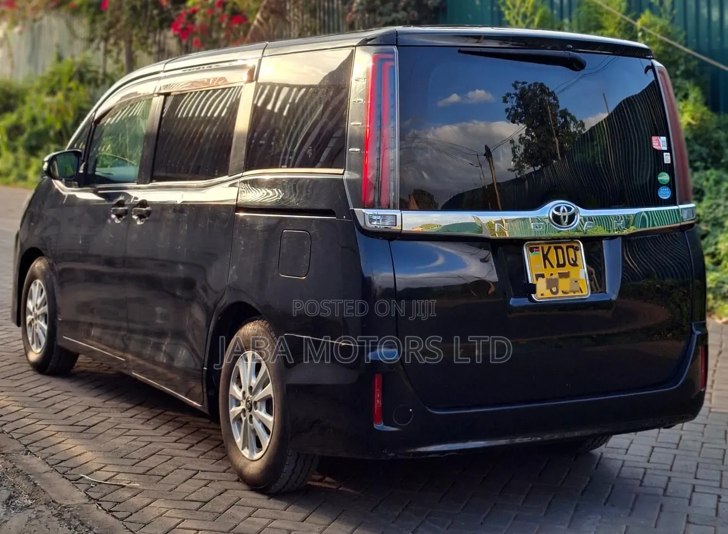 Toyota Noah 2018 Black