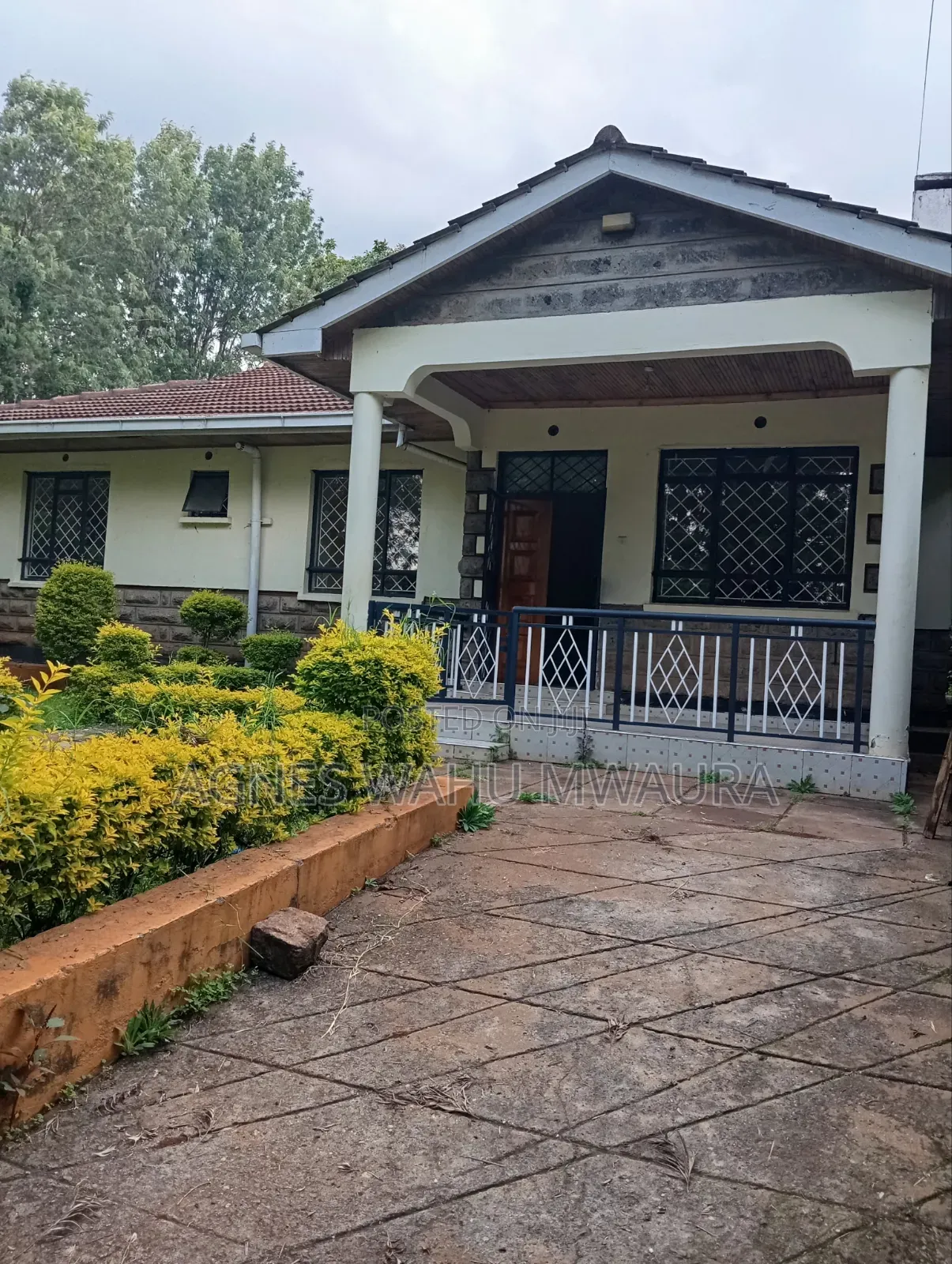 3bdrm Bungalow in Oluulua for sale