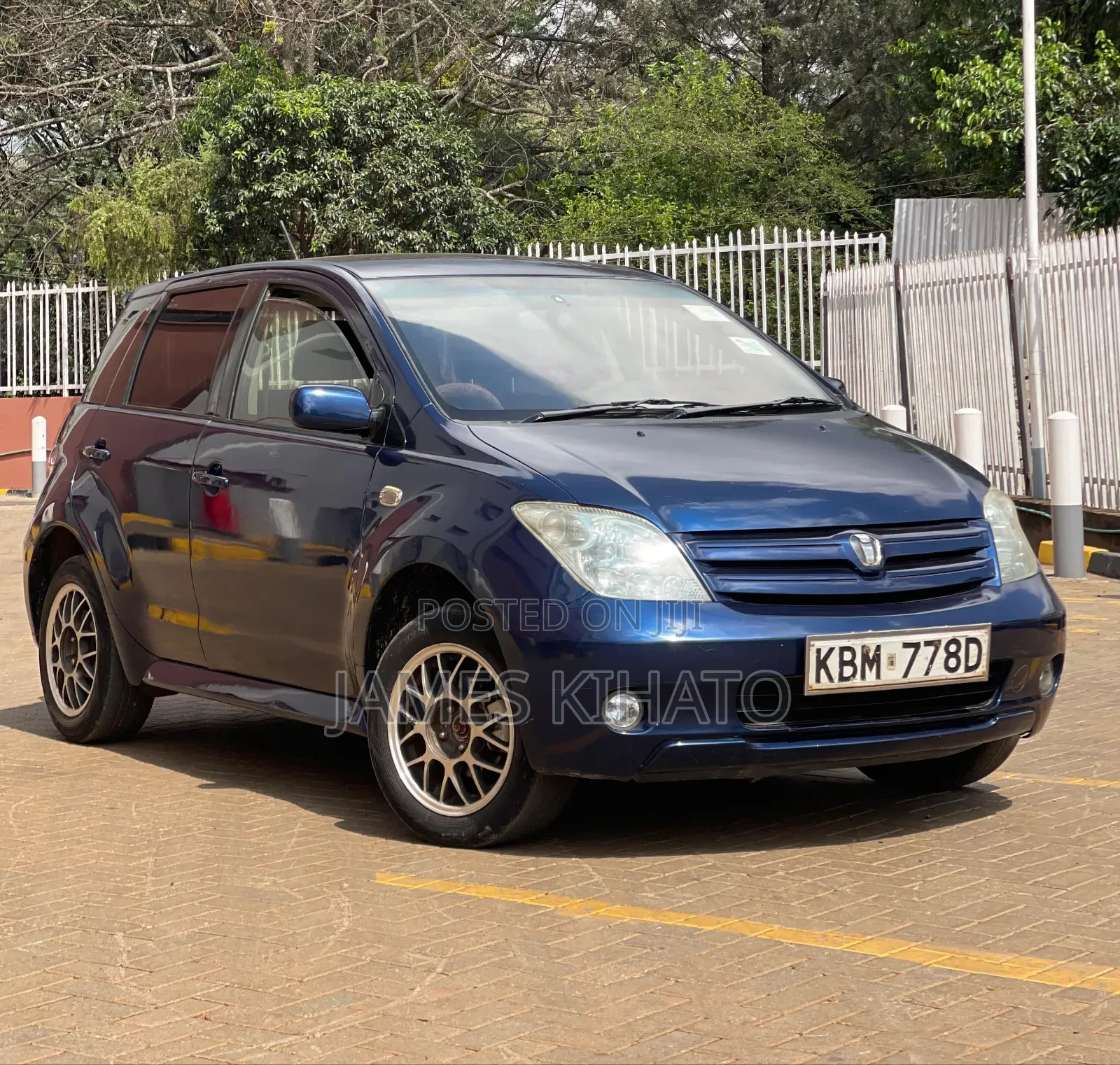 Toyota IST 2005 Blue