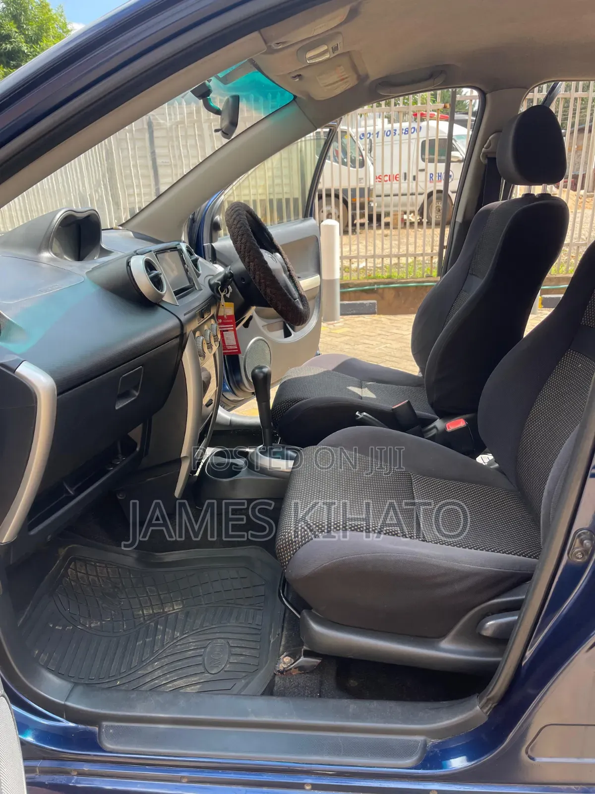 Toyota IST 2005 Blue