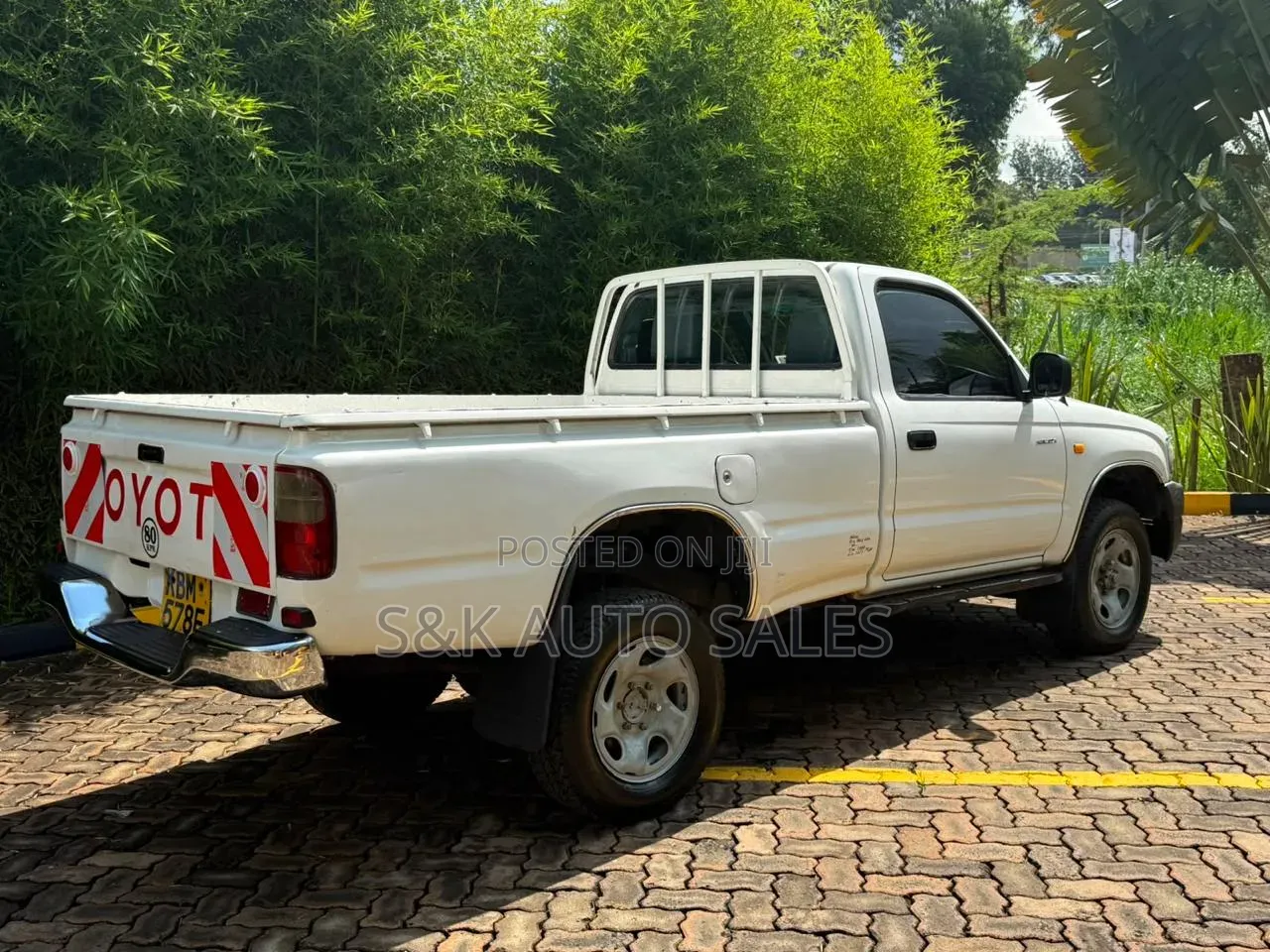 Toyota Hilux 2003 Beige