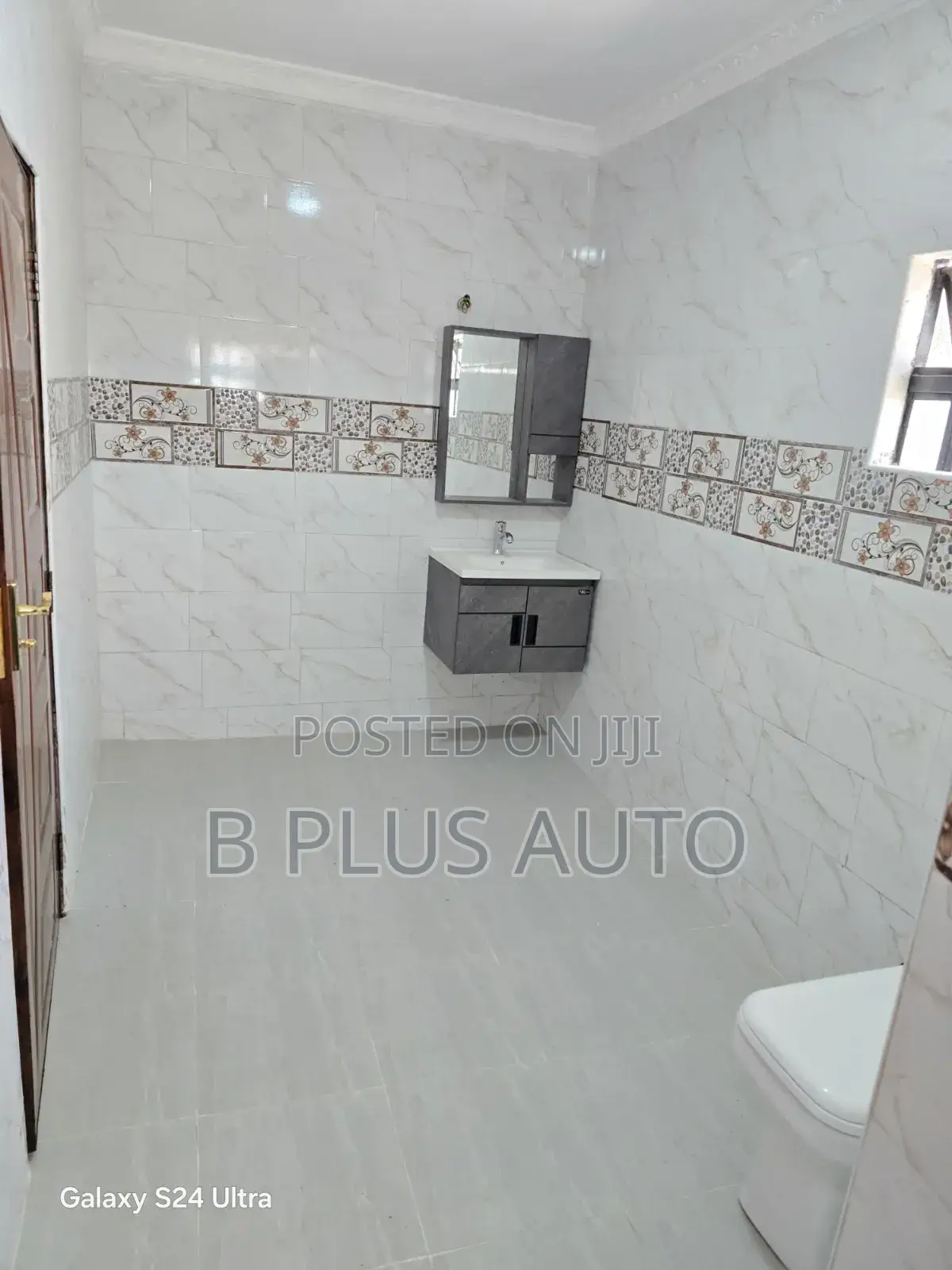 Furnished 4bdrm Maisonette in Barnabas, Nakuru Town East for sale