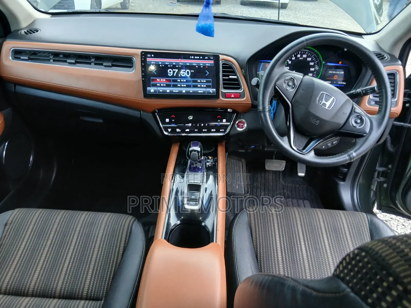 Honda Vezel 1.5 Hybrid 2WD 2017 Green