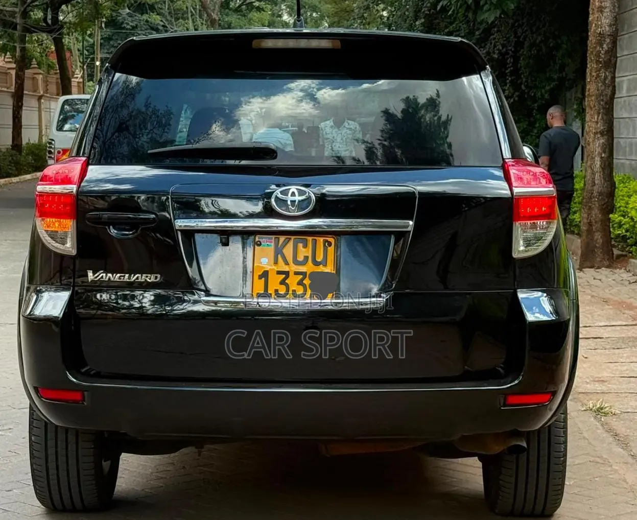 Toyota Vanguard 2012 Black