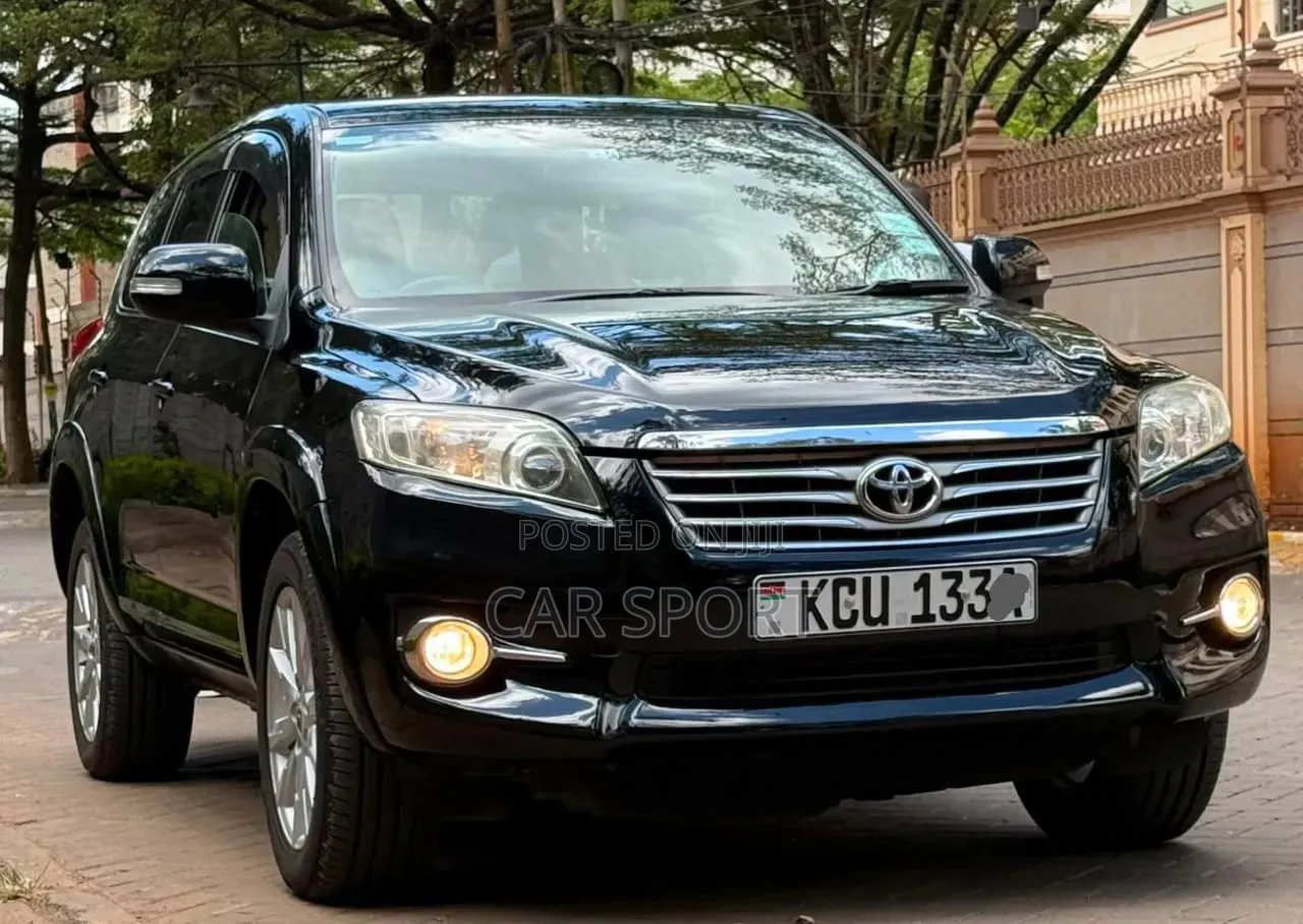 Toyota Vanguard 2012 Black