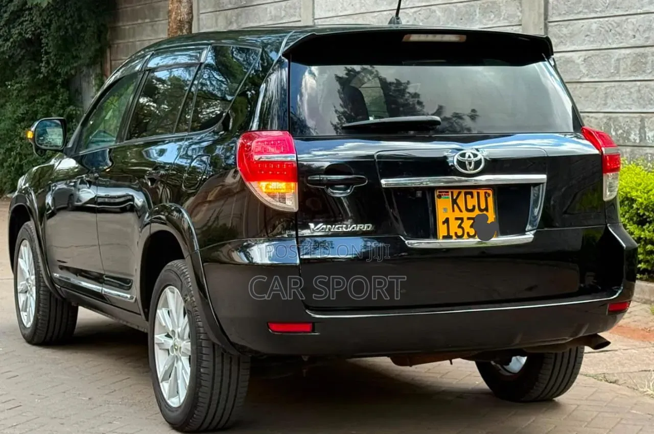 Toyota Vanguard 2012 Black