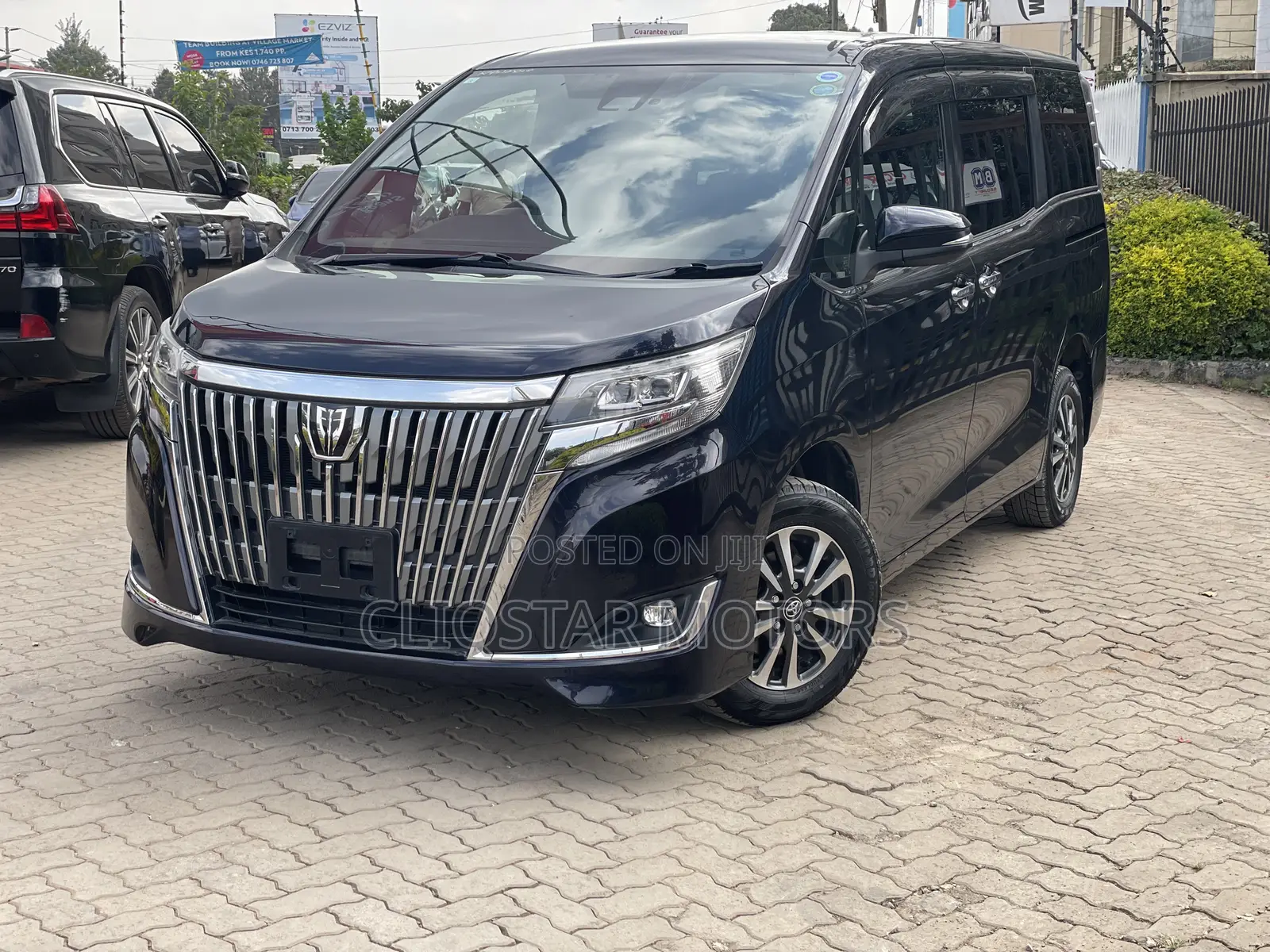 Toyota Esquire 2.0 FWD (7 seater) 2019 Black