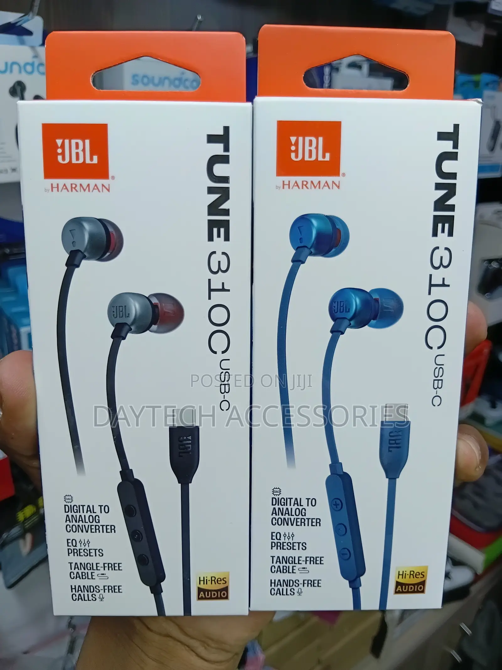 JBL Tune 310c – Usb C Wired Earphones