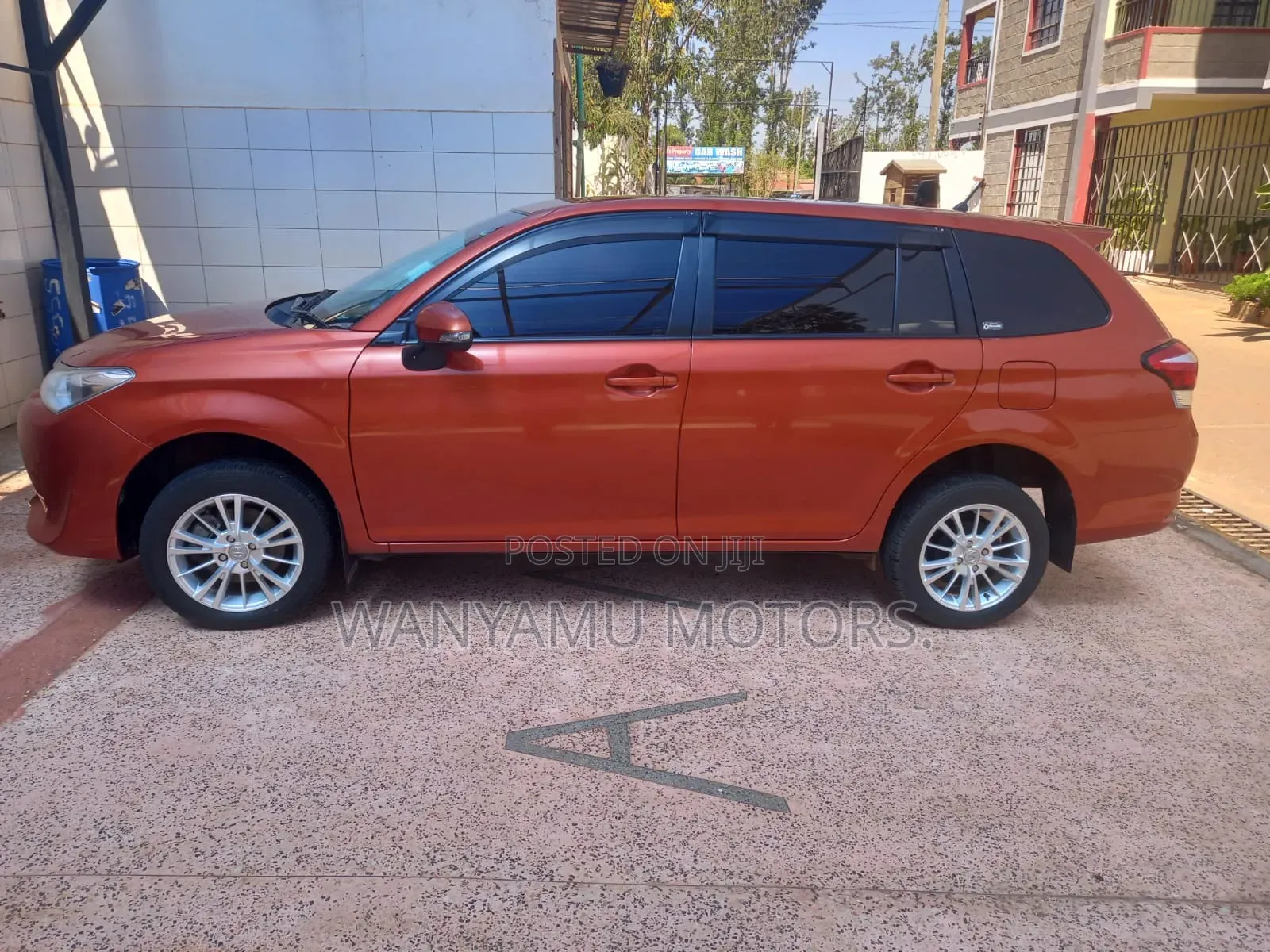 Toyota Corolla Fielder 2016 Gold