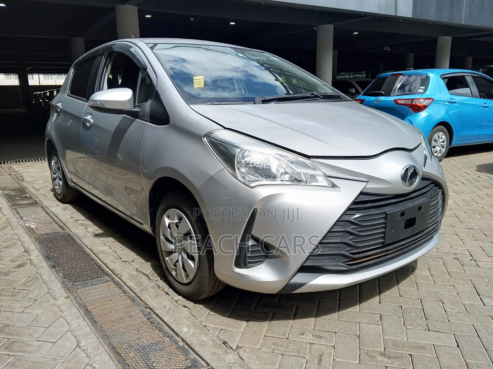 Toyota Vitz 2019 Silver