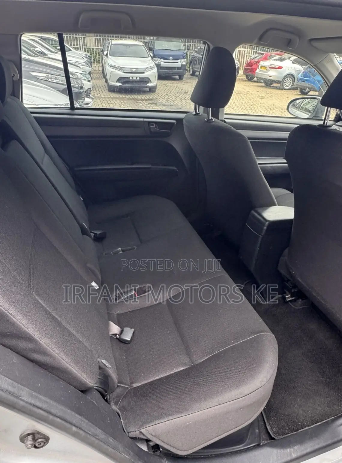 Toyota Corolla Fielder 1.5 Hybrid FWD 2020 Silver