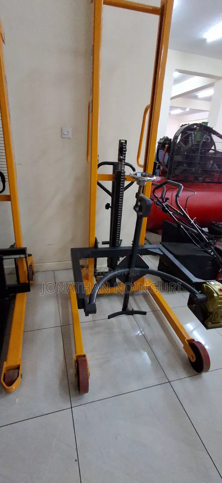 Manual Drum Stacker – Heavy Duty Lifting Solution