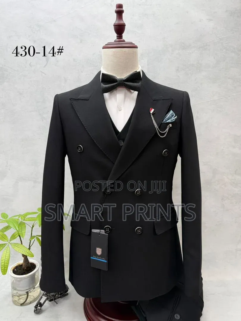 Perfect Fit, Premium Fabric, Timeless Style.
