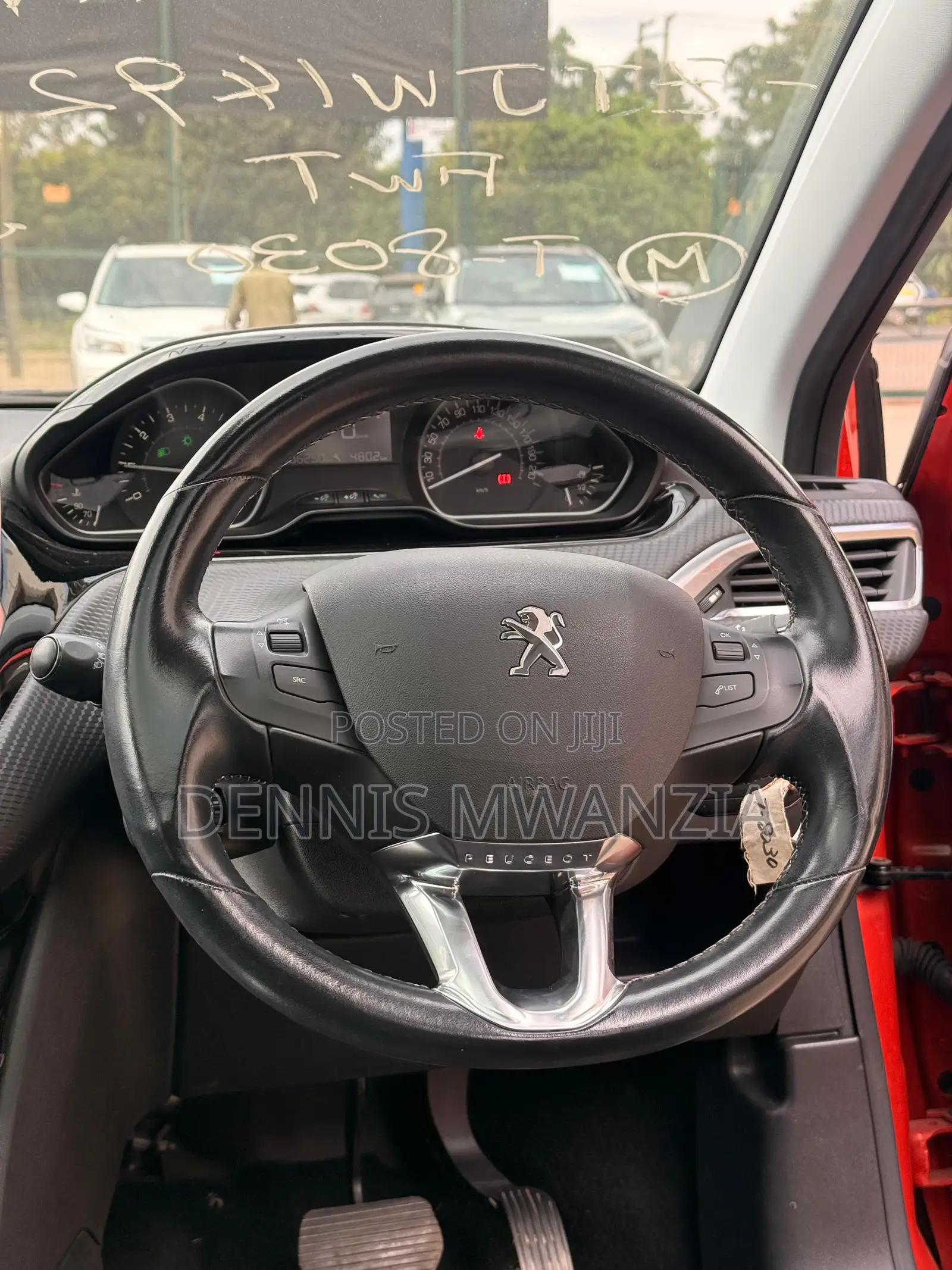 Peugeot 208 2019 Orange
