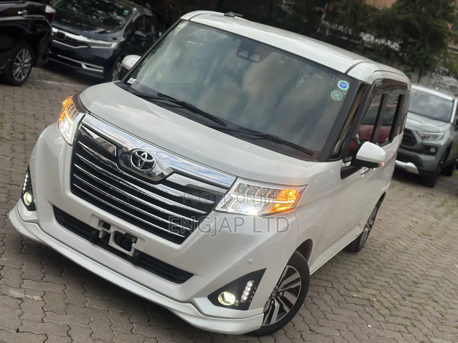 Toyota Roomy 2019 Pearl
