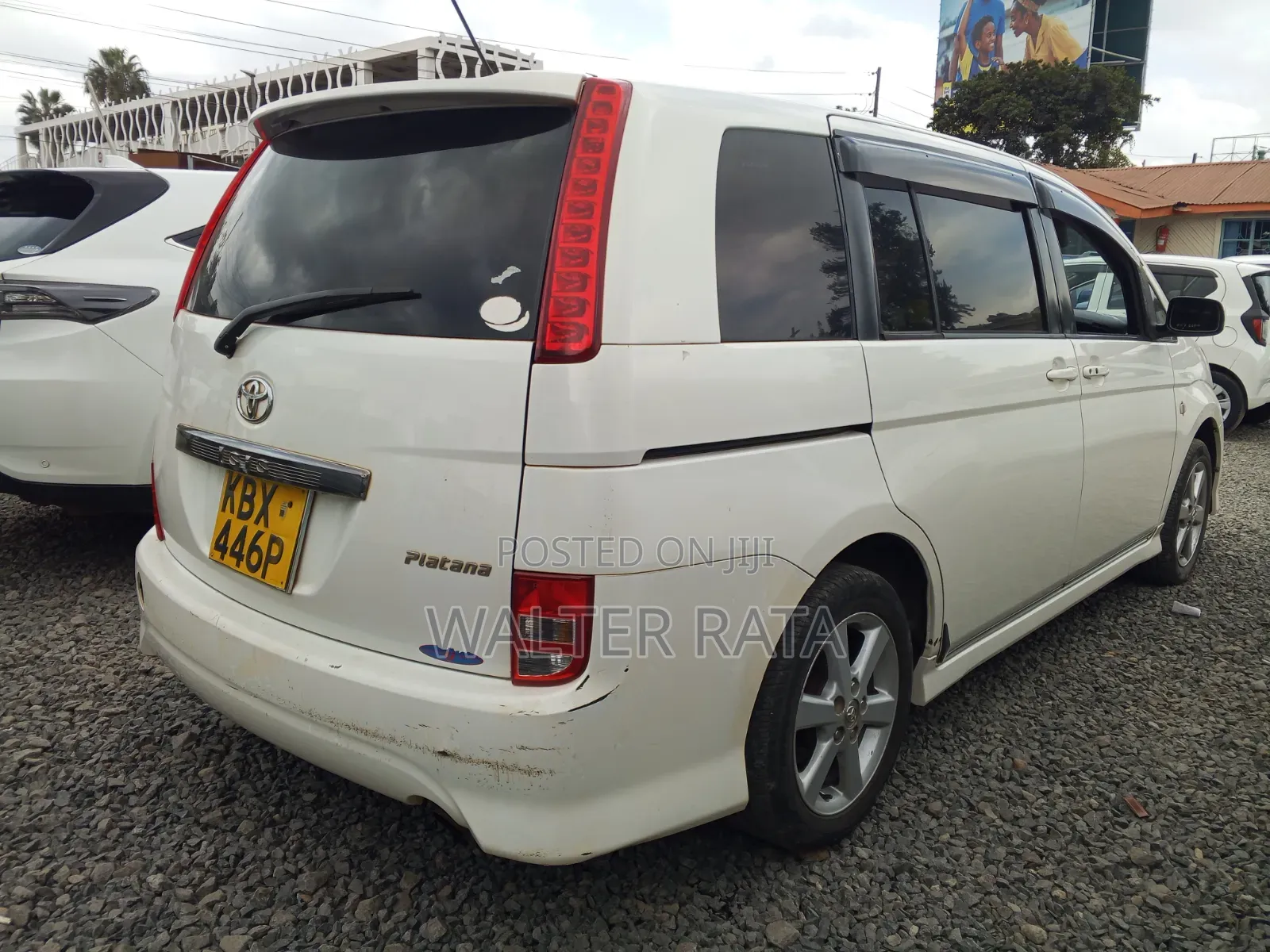 Toyota ISIS 2006 White