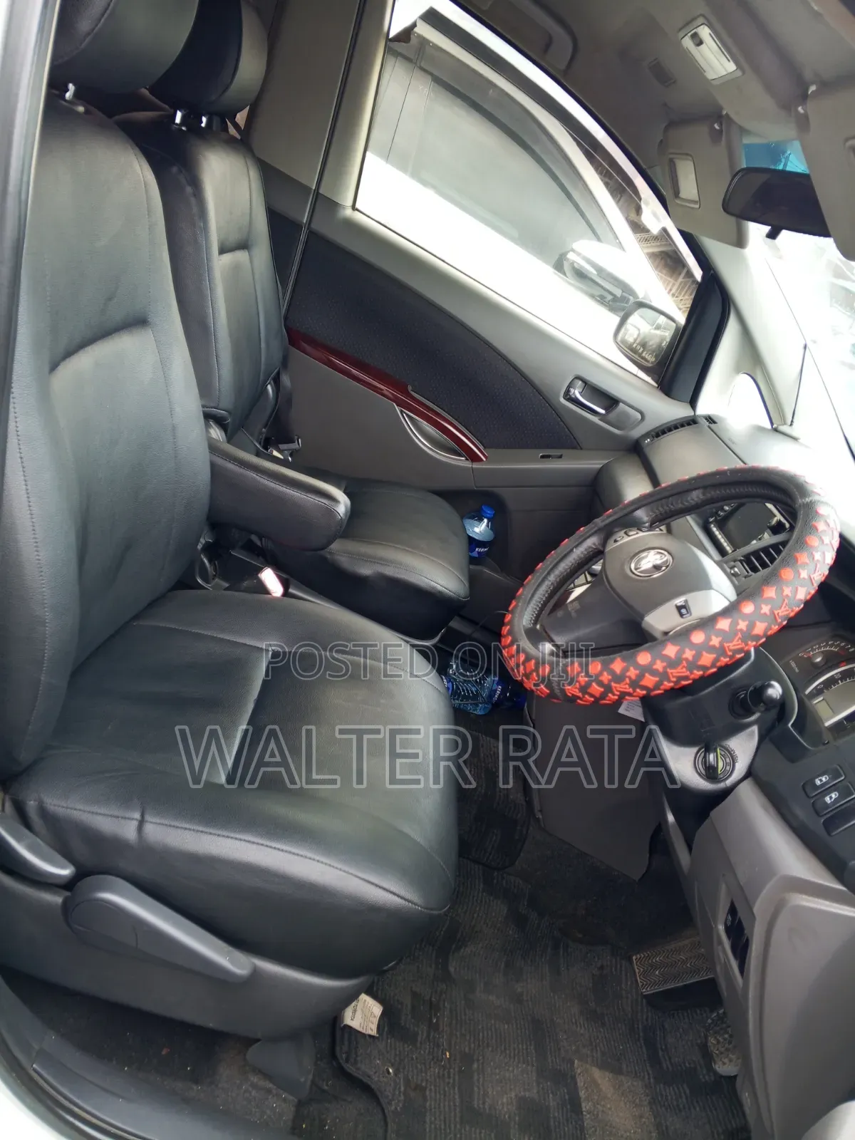 Toyota ISIS 2006 White