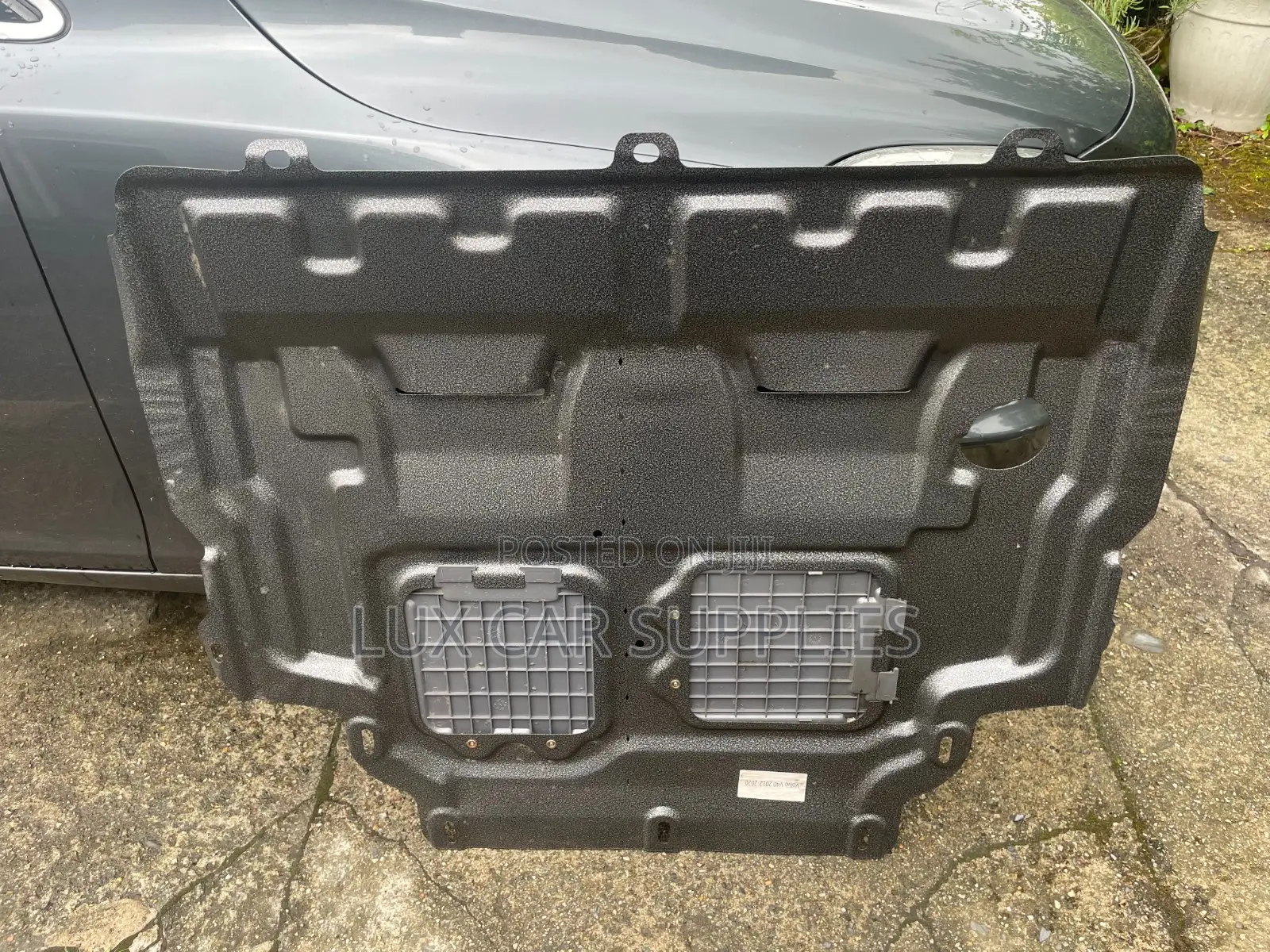 Manganese Steel Engine Cover Rust Shield for Volvo for Volvo V40