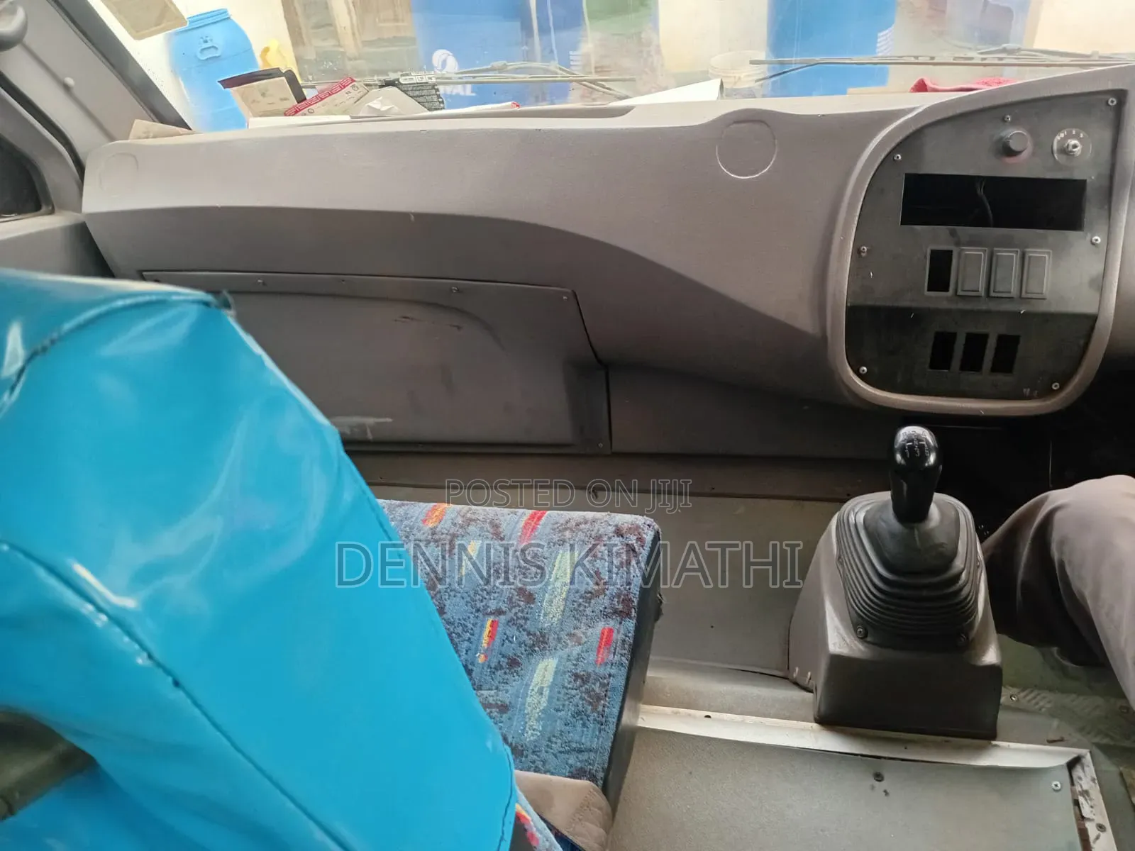 Isuzu NQR 2014 White