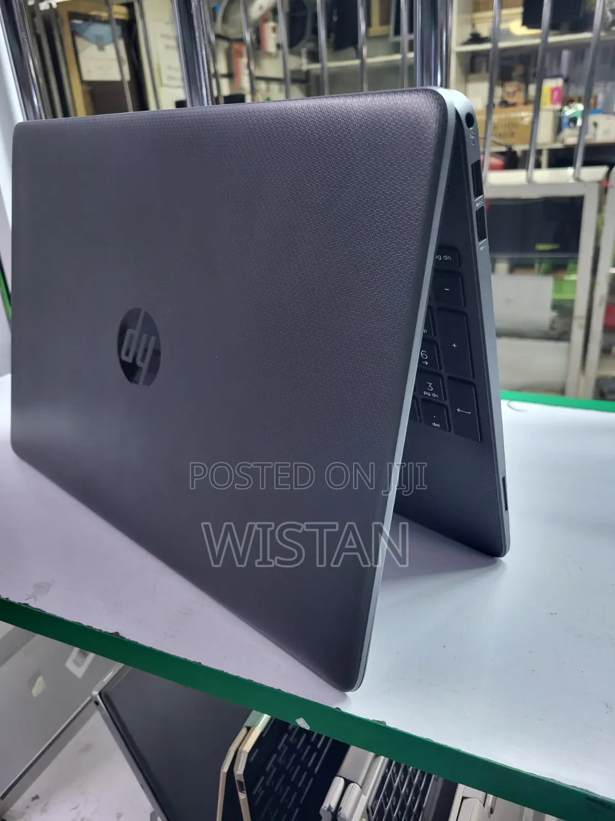 New Laptop HP 255 G8 8GB AMD Ryzen 5 SSD 256GB