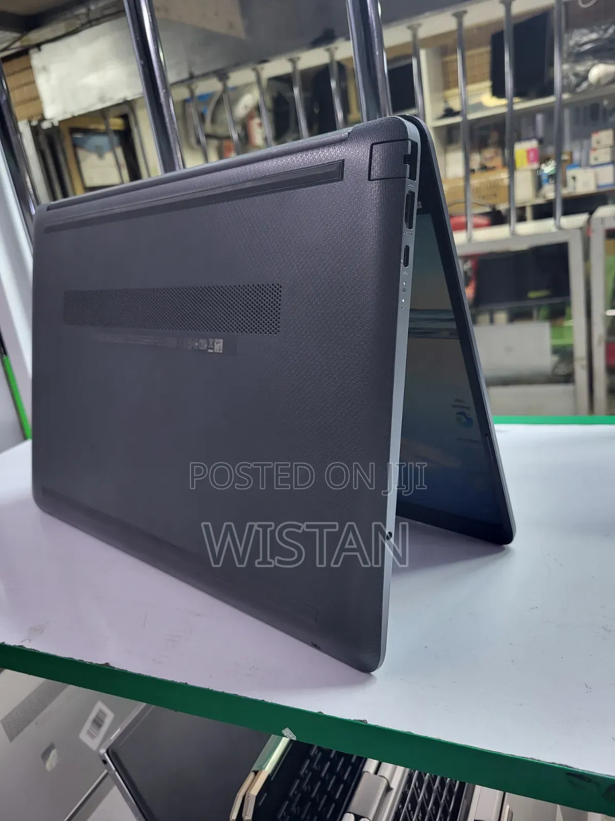 New Laptop HP 255 G8 8GB AMD Ryzen 5 SSD 256GB