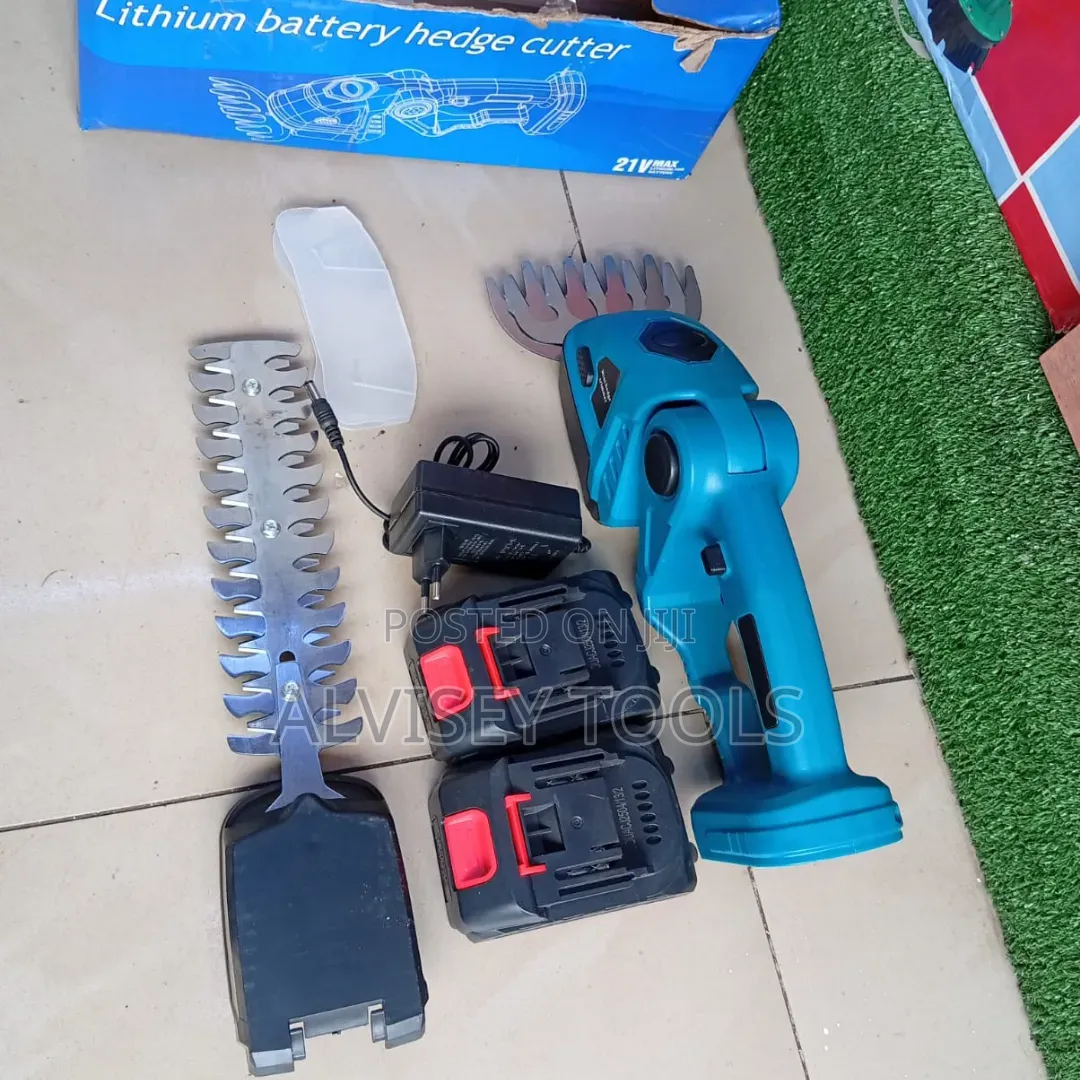 Cordless Hedge Cutter