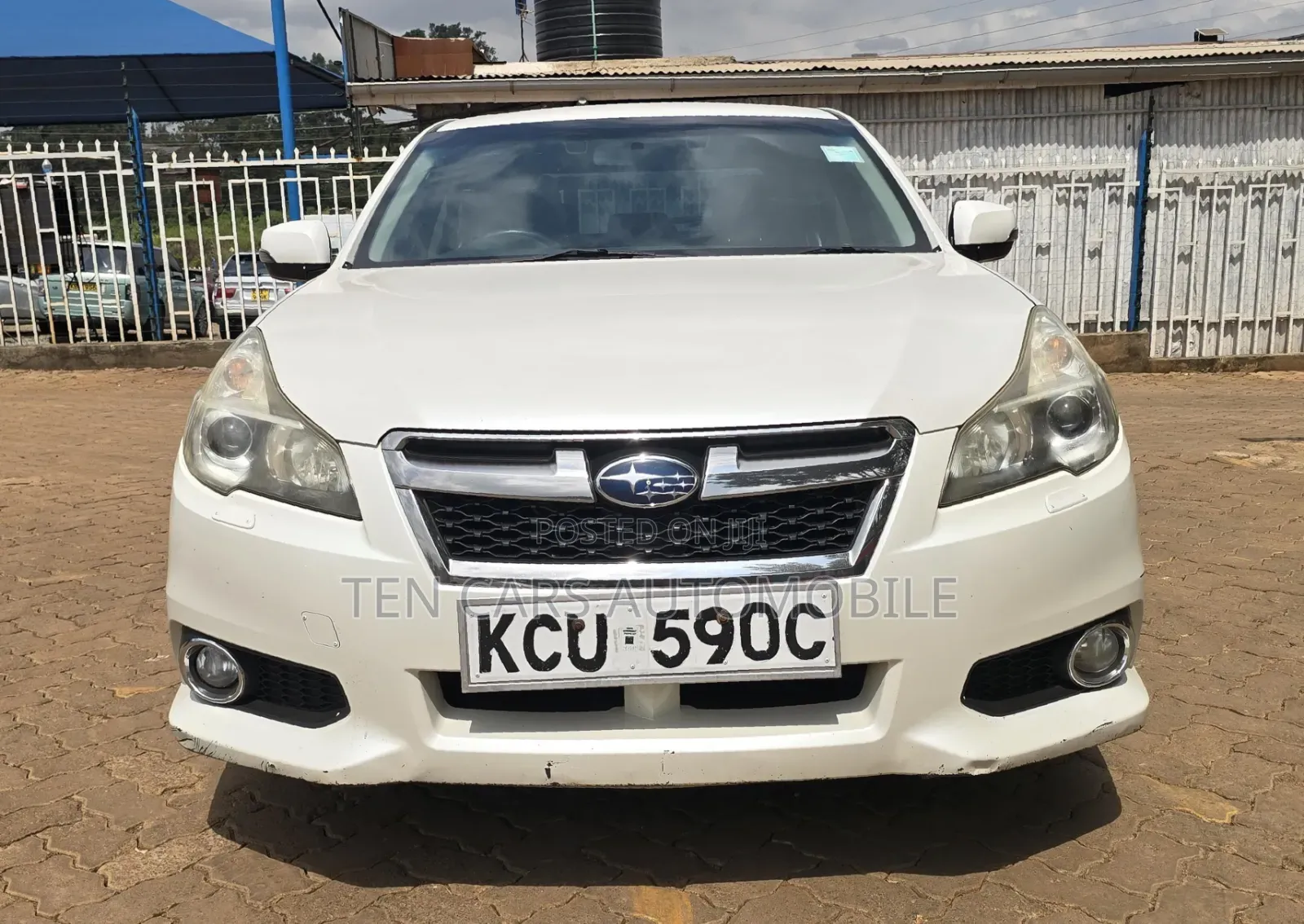 Subaru Legacy 2012 White