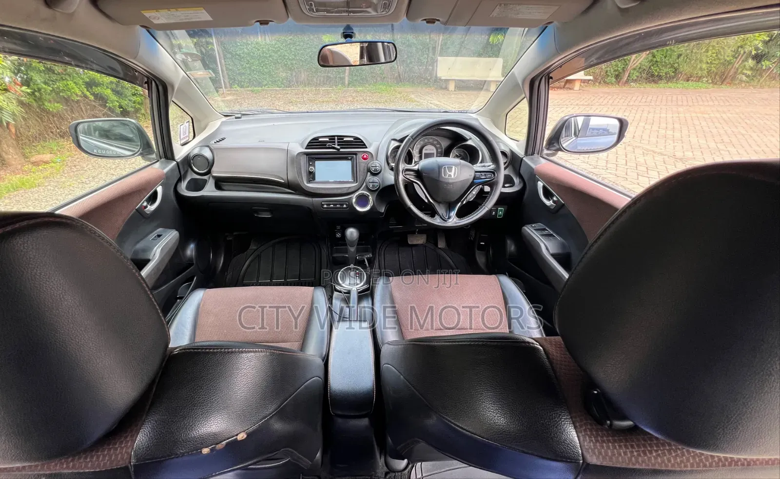 Honda Fit Shuttle 1.3 Hybrid 2WD 2012 Gray