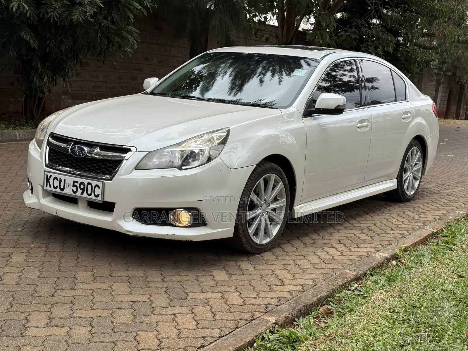 Subaru Legacy 2012 White