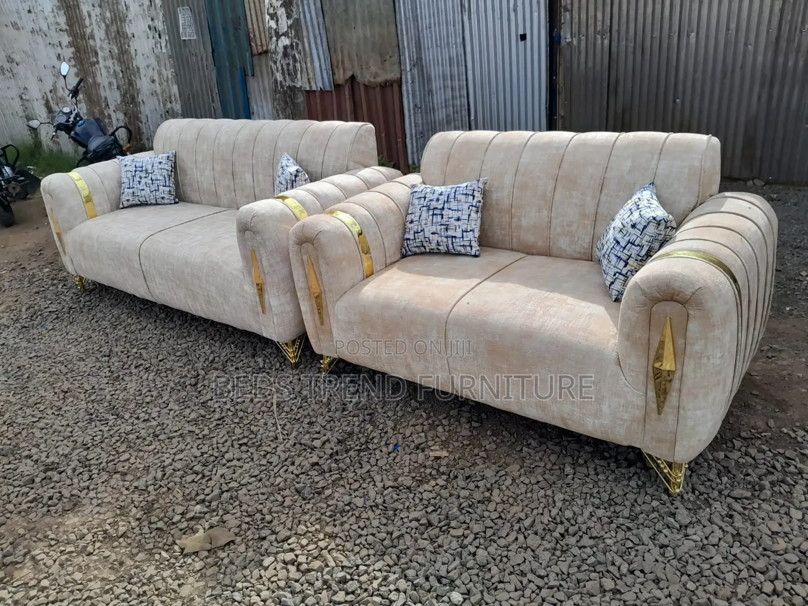 5 Seater 3,2 Sofa Set Beige Modern Design
