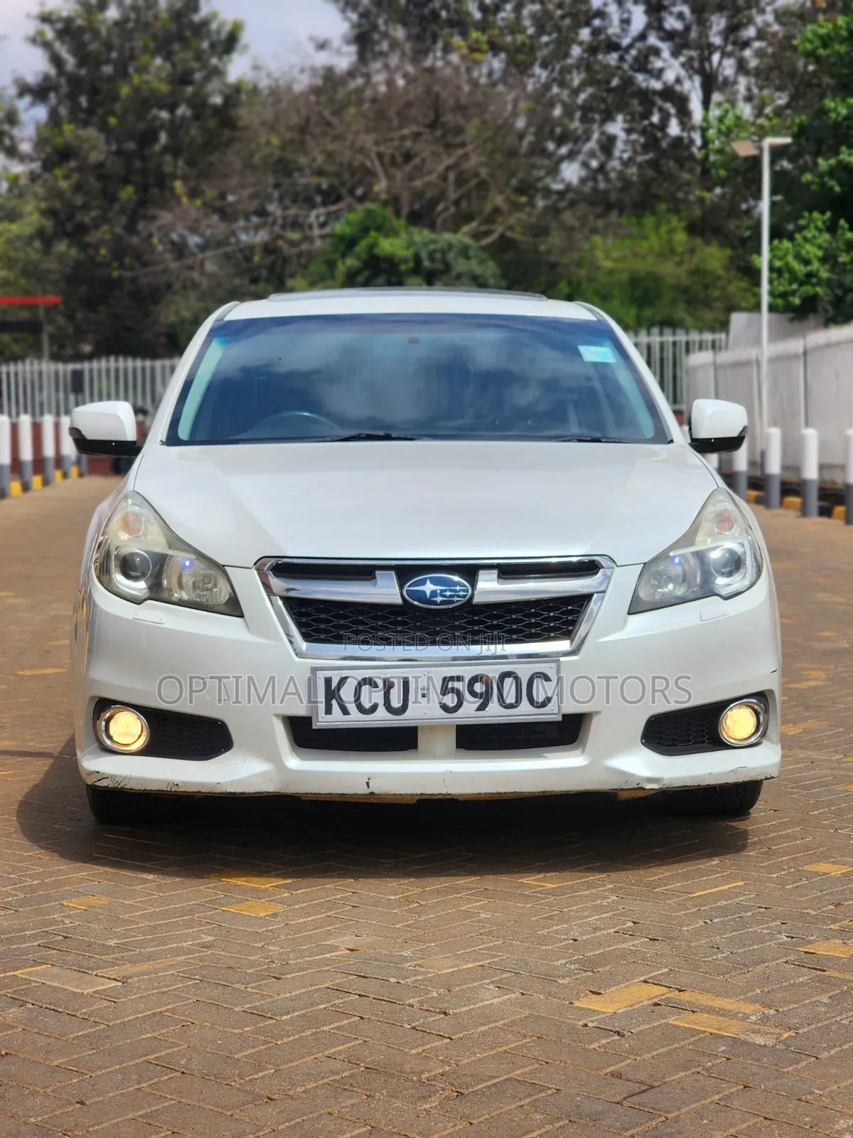 Subaru Legacy 2012 Pearl