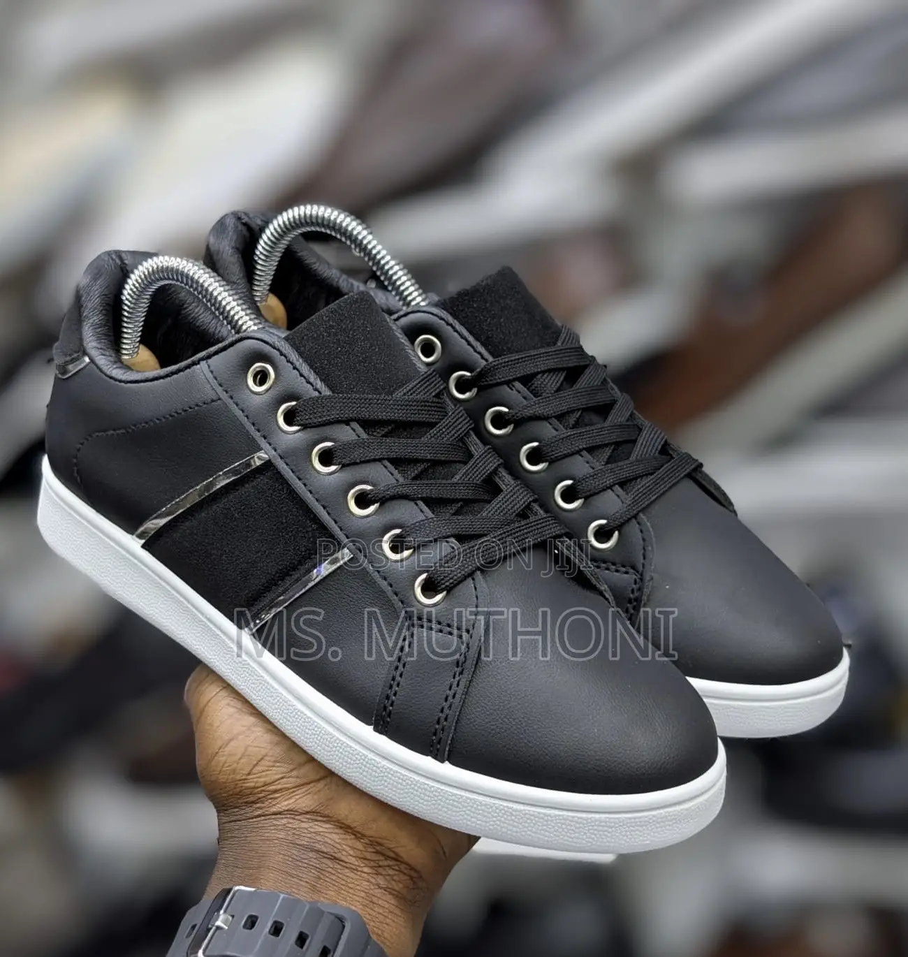 New in Gold Eyelets Detailed Ladies / Girls Sneakers 37-42