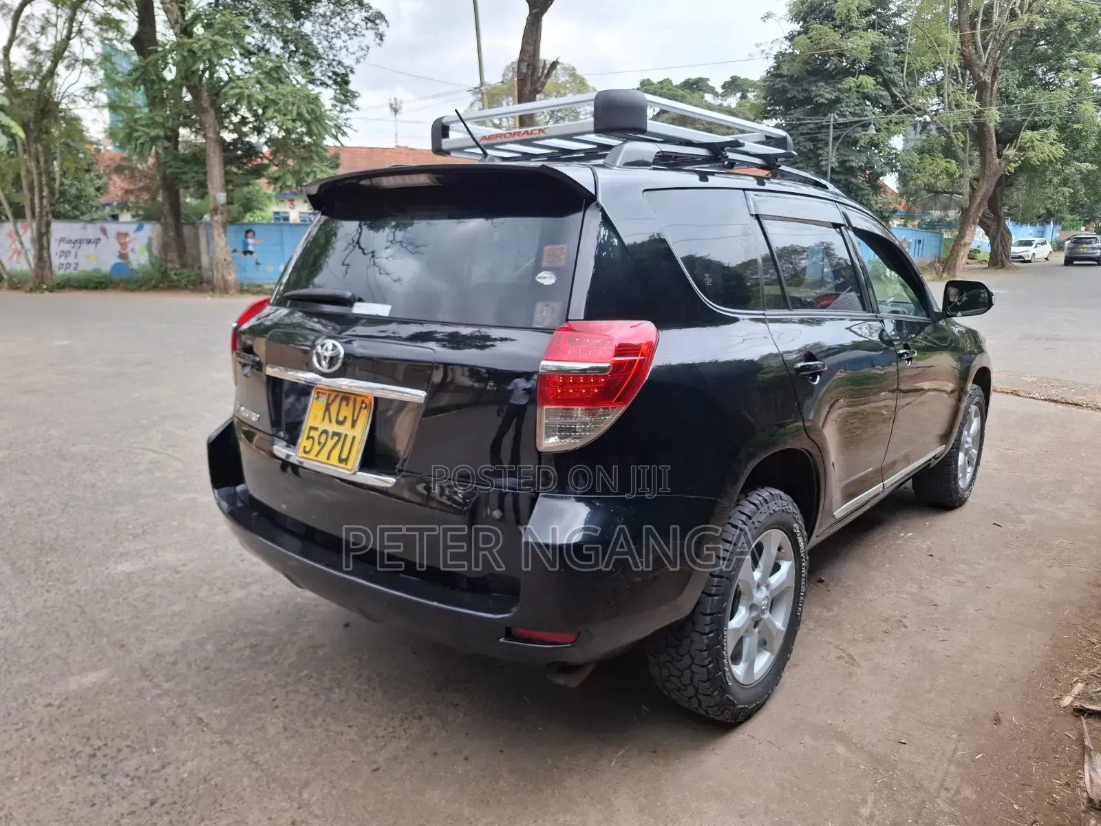 Toyota Vanguard 2012 Black