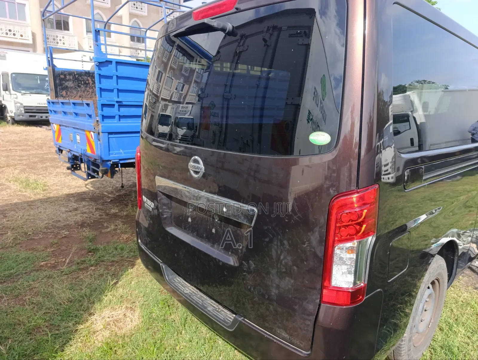 Nissan Caravan (Urvan) 2019 Brown