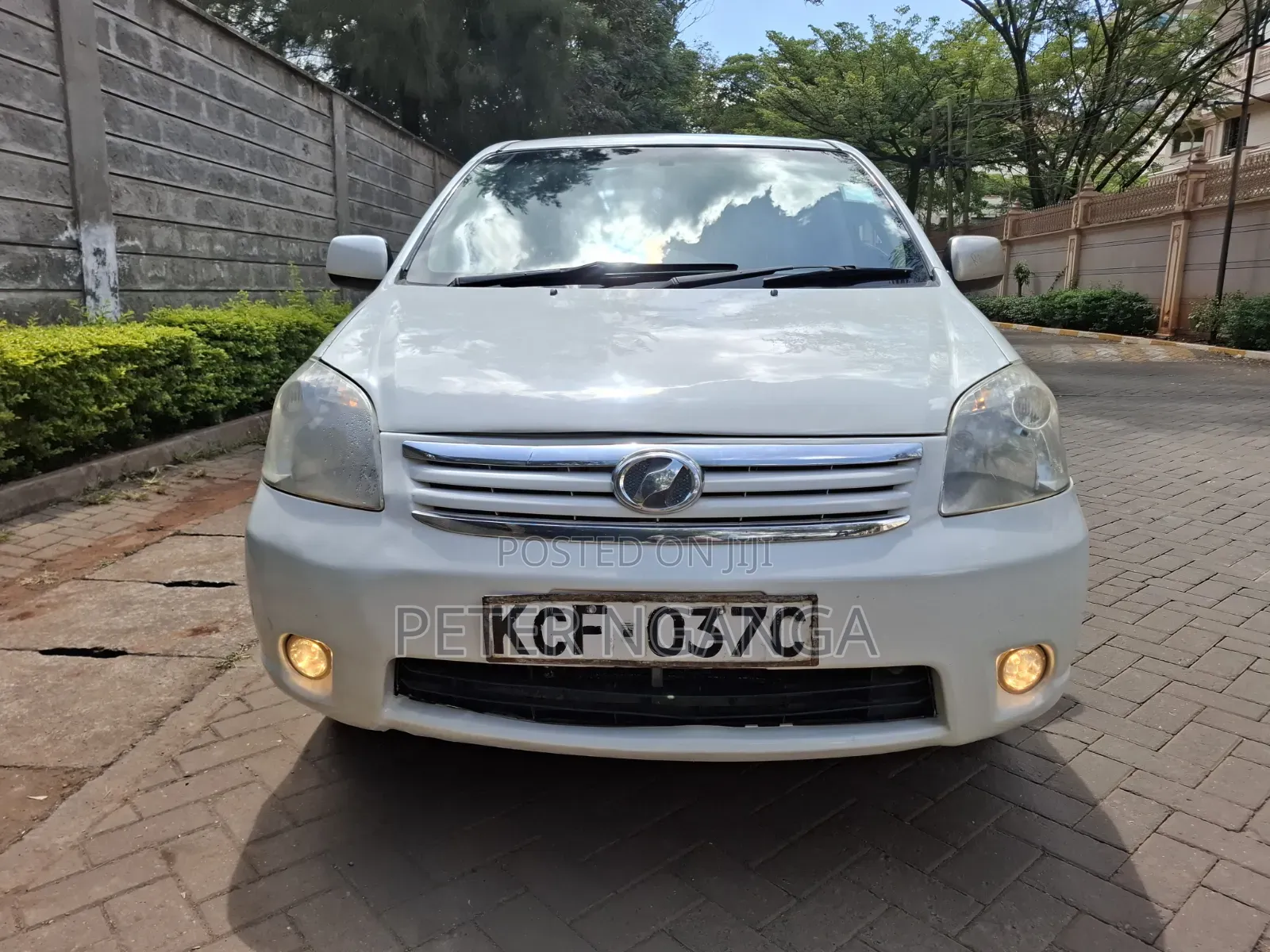 Toyota Raum 2008 Off white