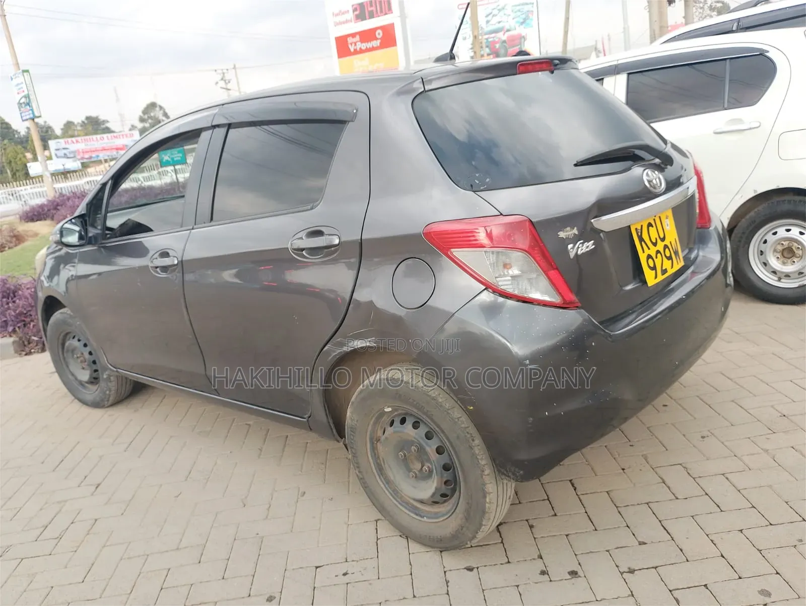 Toyota Vitz 2012 Gray