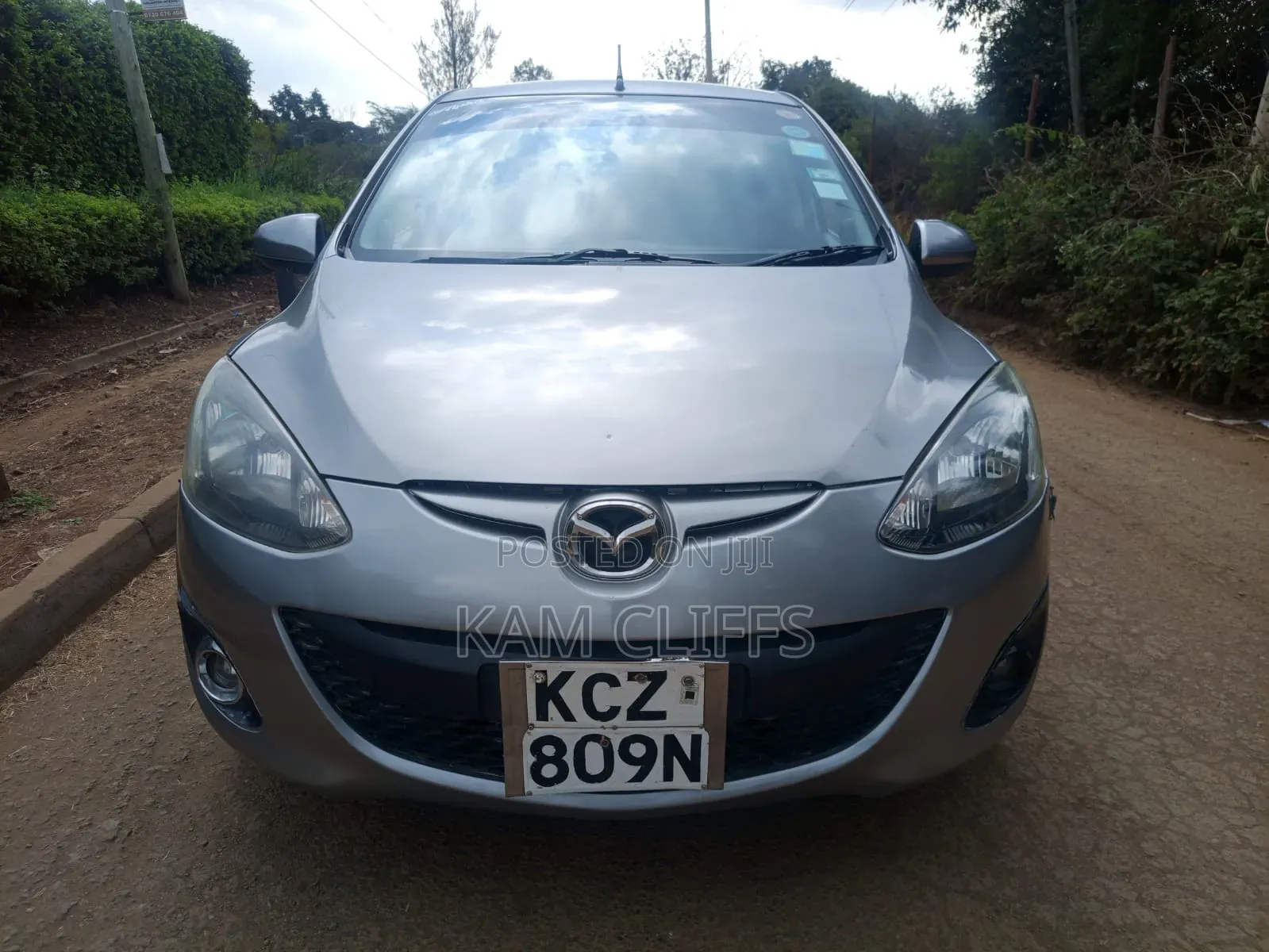 Mazda Demio 2013 Silver