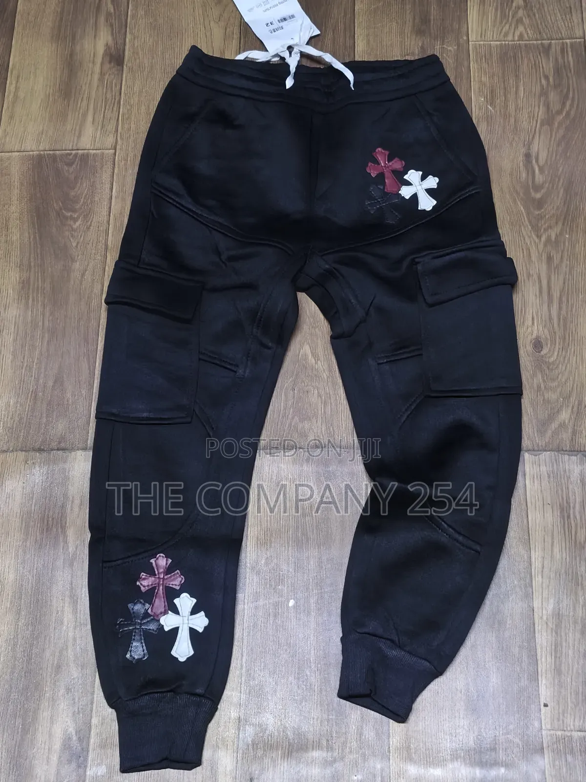 Quality Casual Chrome Heart Unisex Slim Fit Sweatpants Available